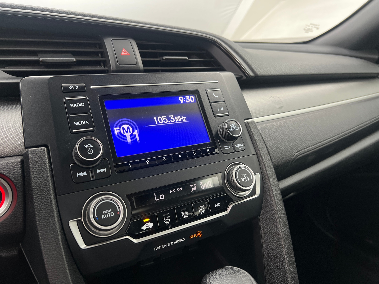 Thumbnail: 2016 Honda Civic - 3