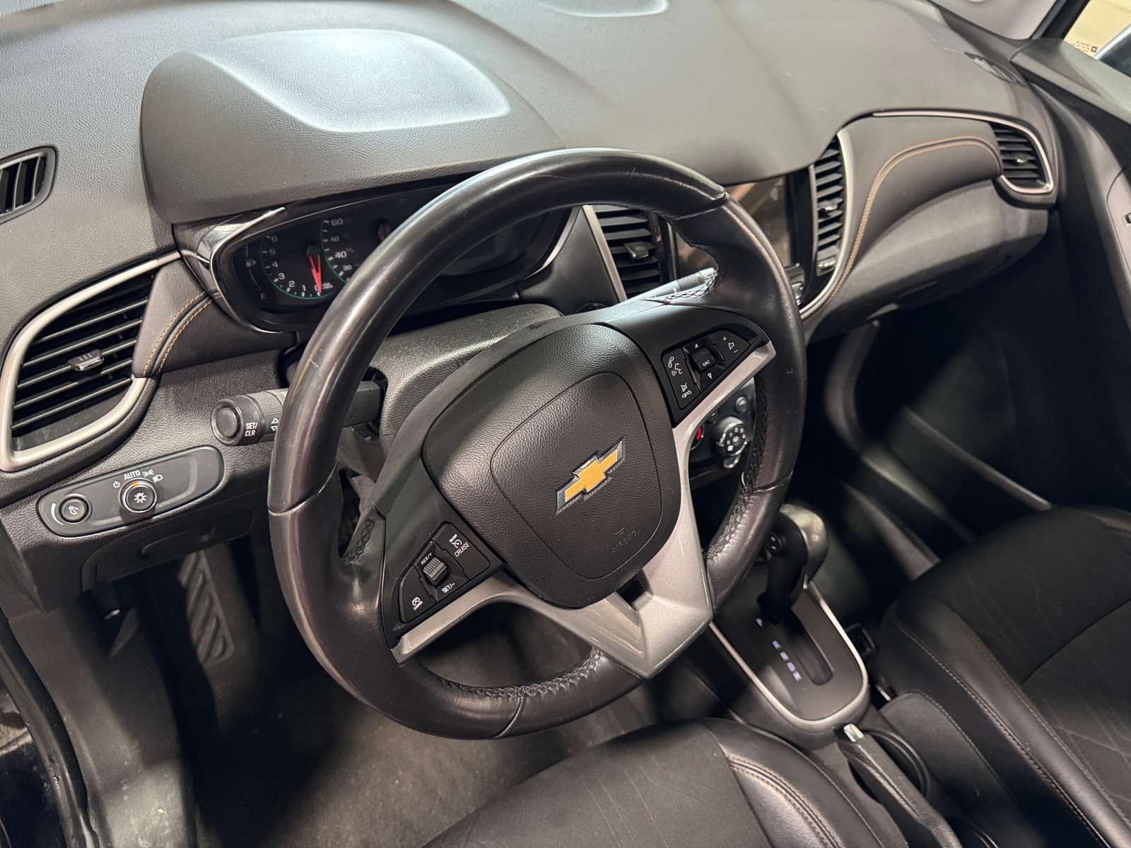 Thumbnail: 2019 Chevrolet Trax - 3