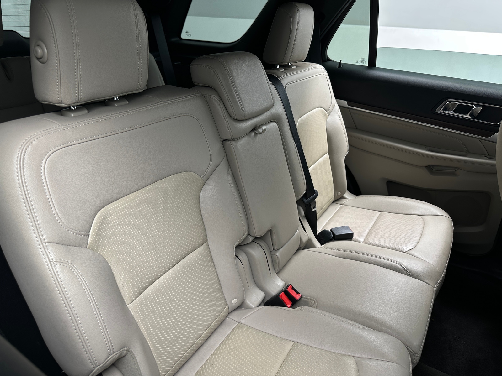 Thumbnail: 2018 Ford Explorer - 5