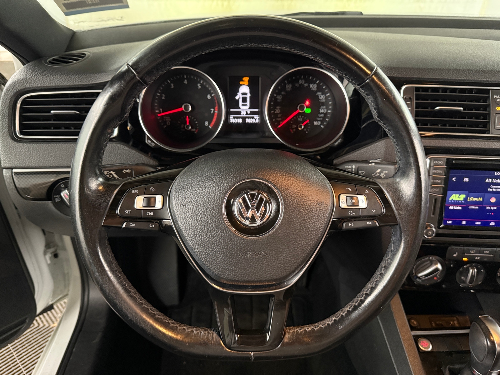 Thumbnail: 2018 Volkswagen Jetta - 5