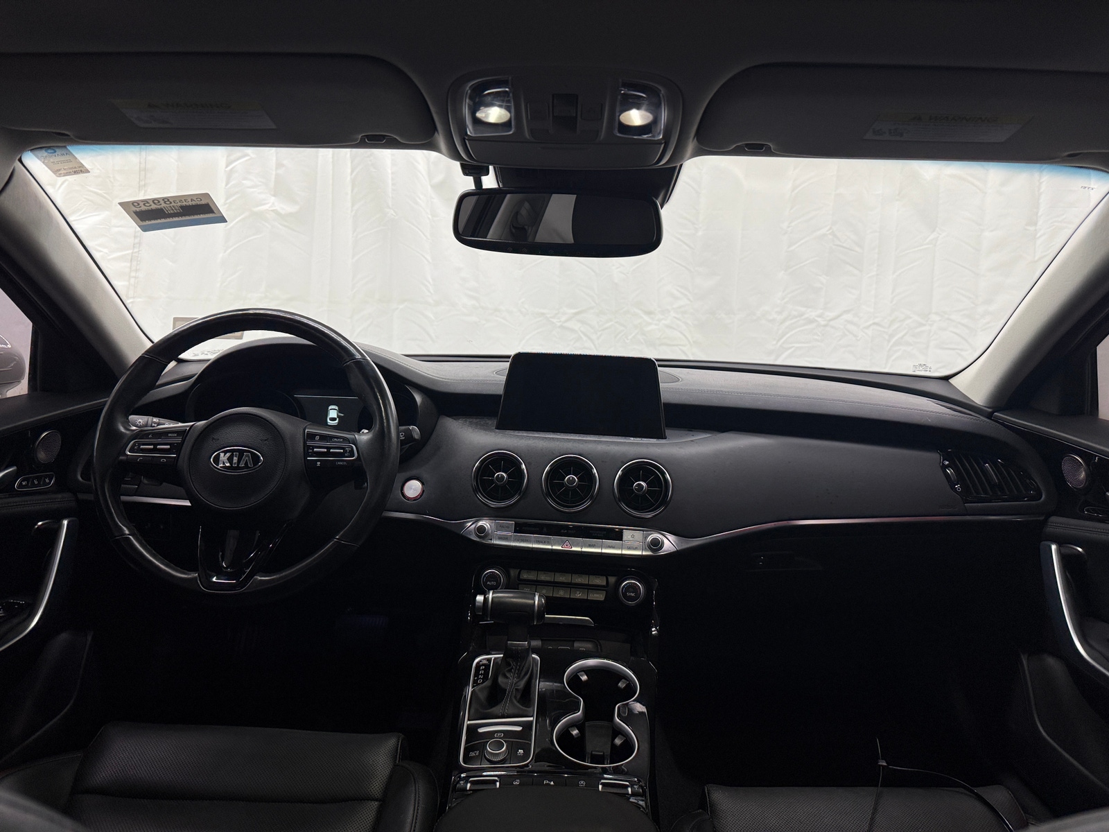 Thumbnail: 2018 Kia Stinger - 2