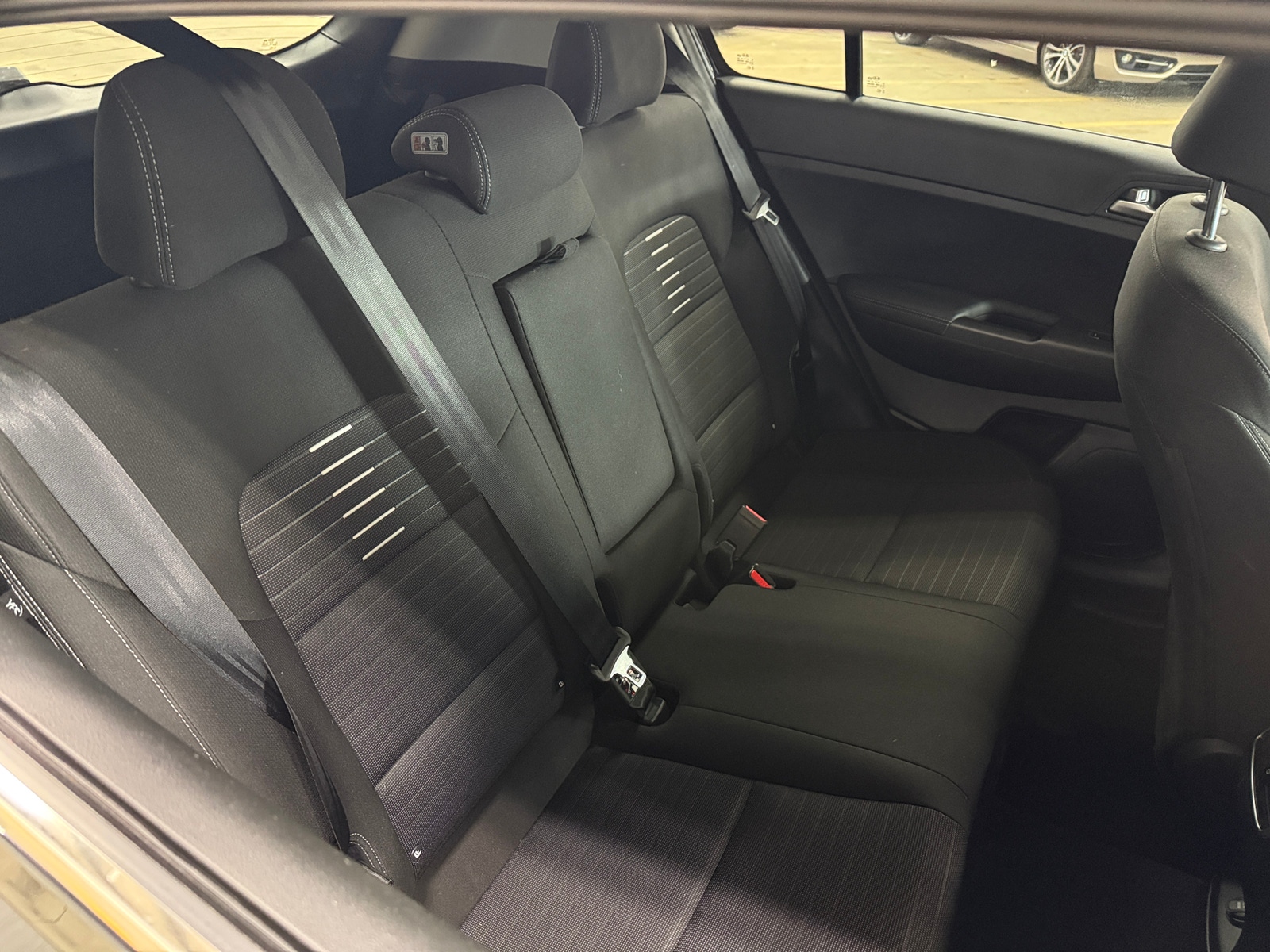 Thumbnail: 2020 Kia Sportage - 6