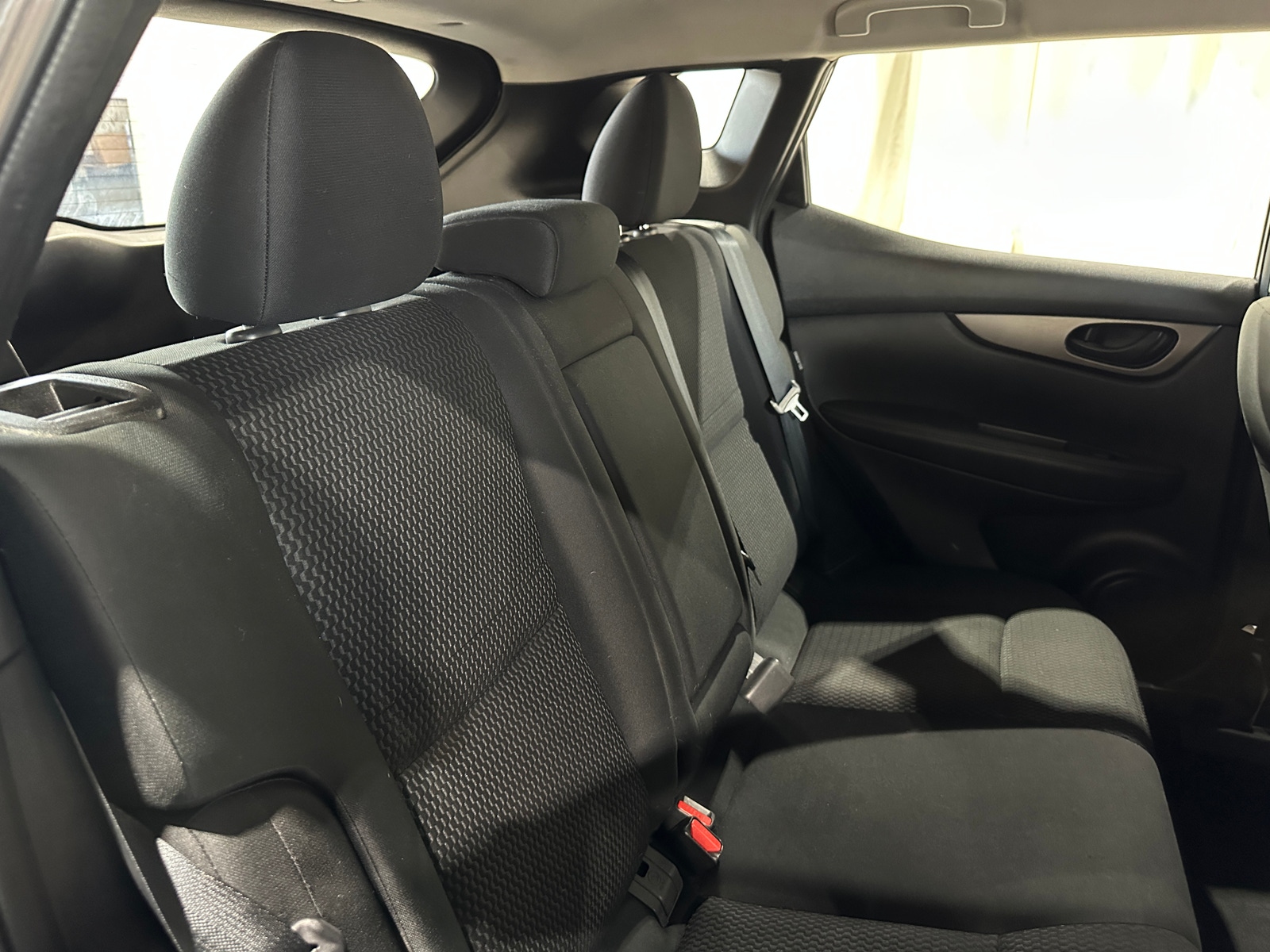 Thumbnail: 2021 Nissan Rogue Sport - 6