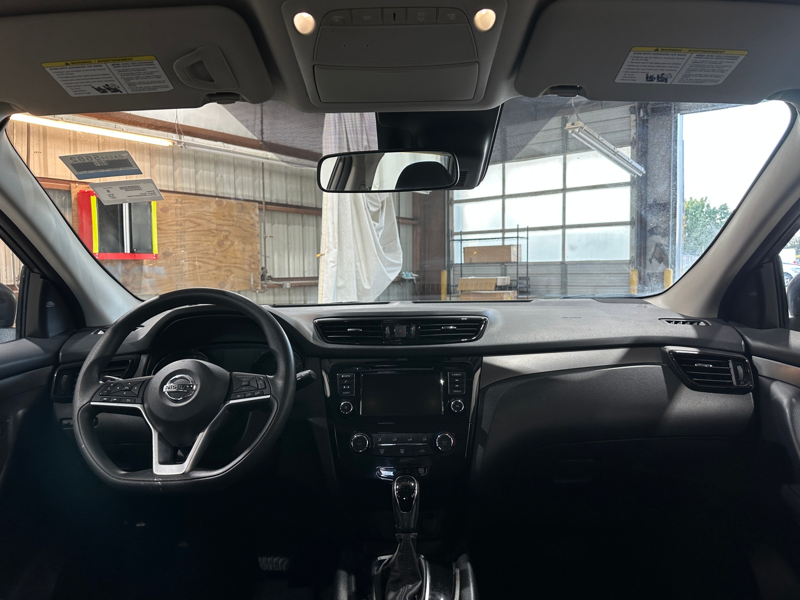 Thumbnail: 2021 Nissan Rogue Sport - 3