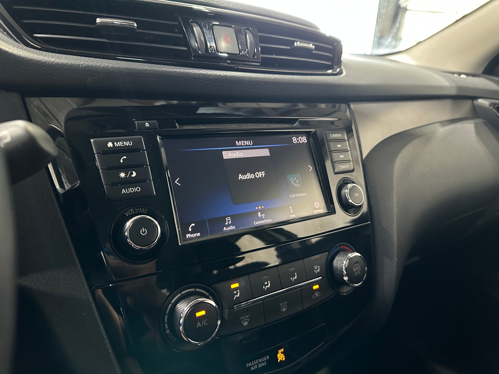 Thumbnail: 2021 Nissan Rogue Sport - 4