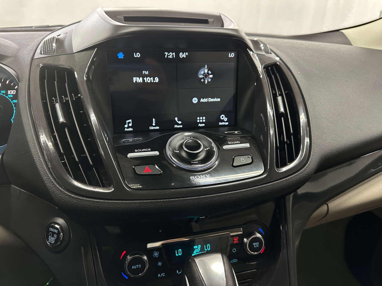 Thumbnail: 2016 Ford Escape - 3