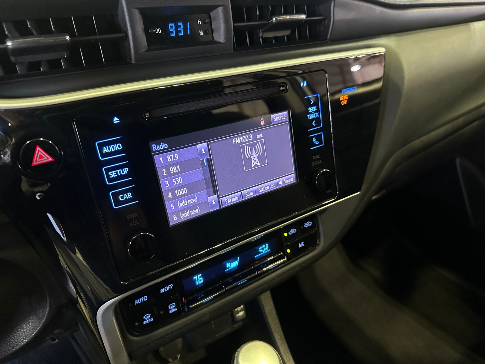 Thumbnail: 2019 Toyota Corolla - 4
