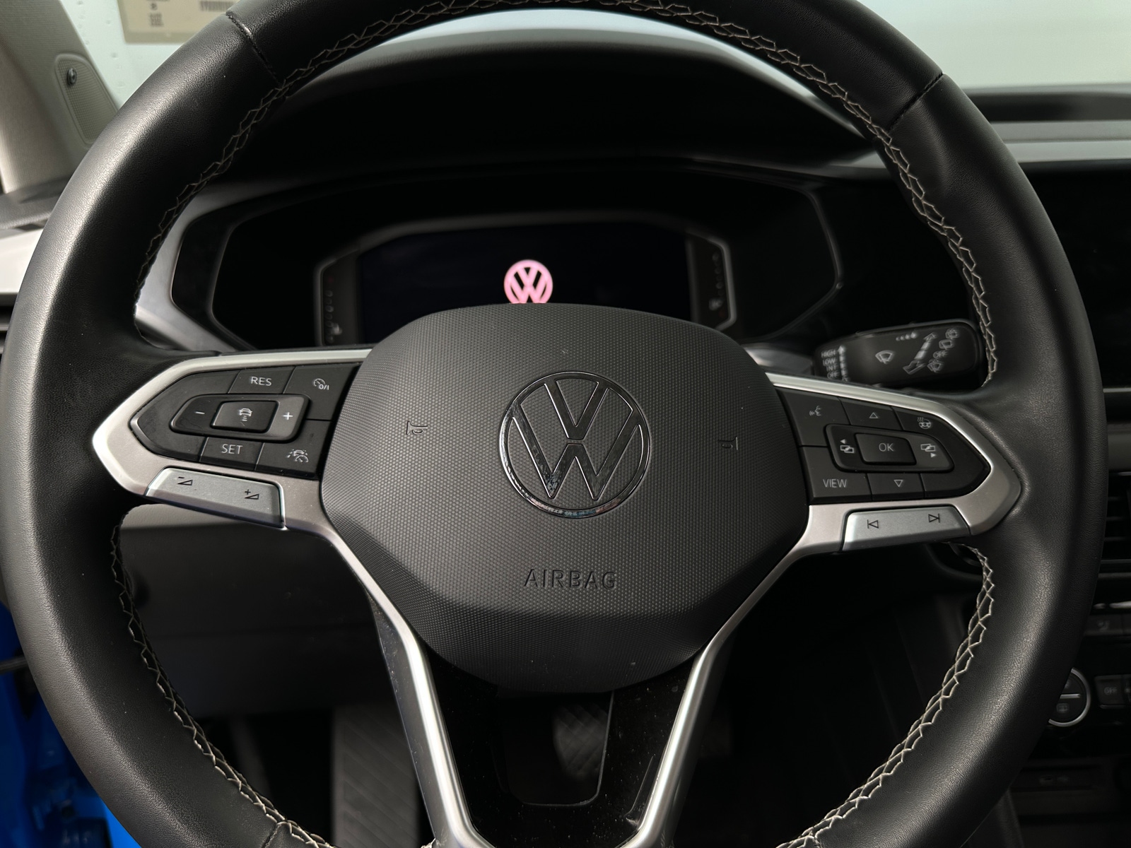 Thumbnail: 2023 Volkswagen Taos - 4