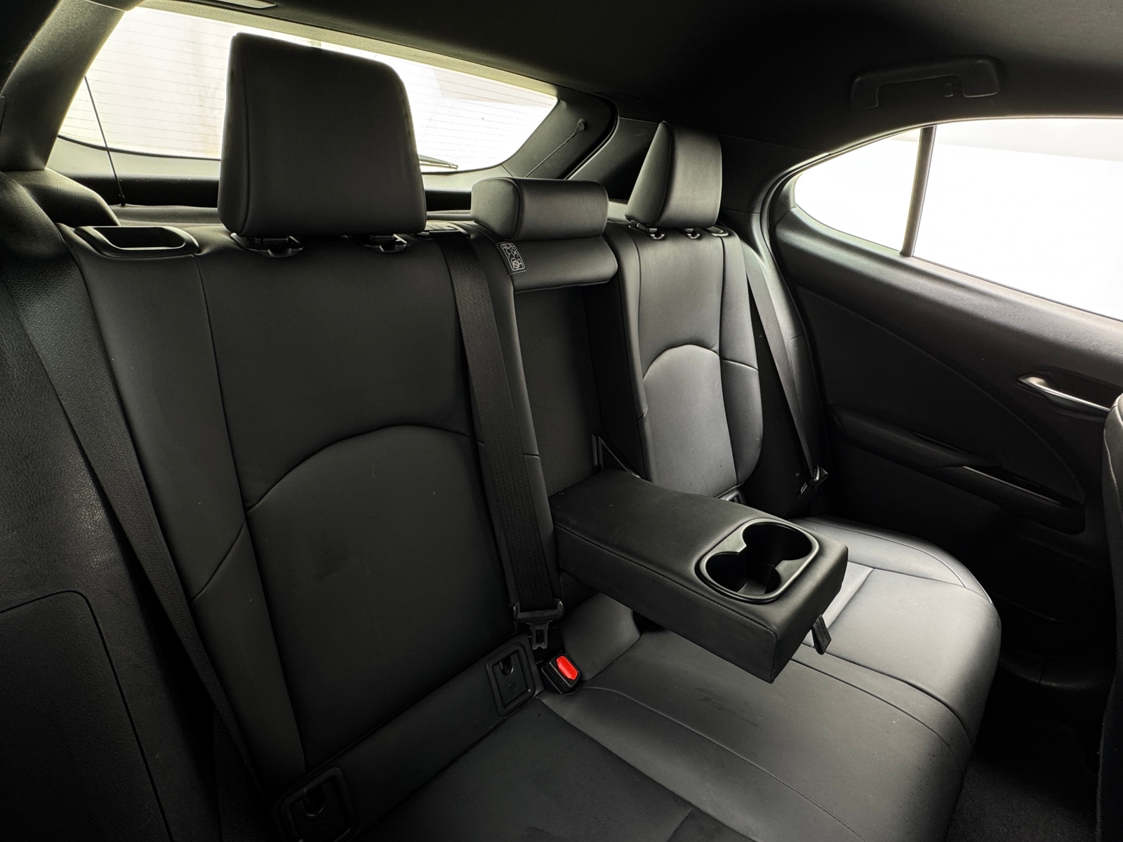 Thumbnail: 2023 Lexus UX - 5