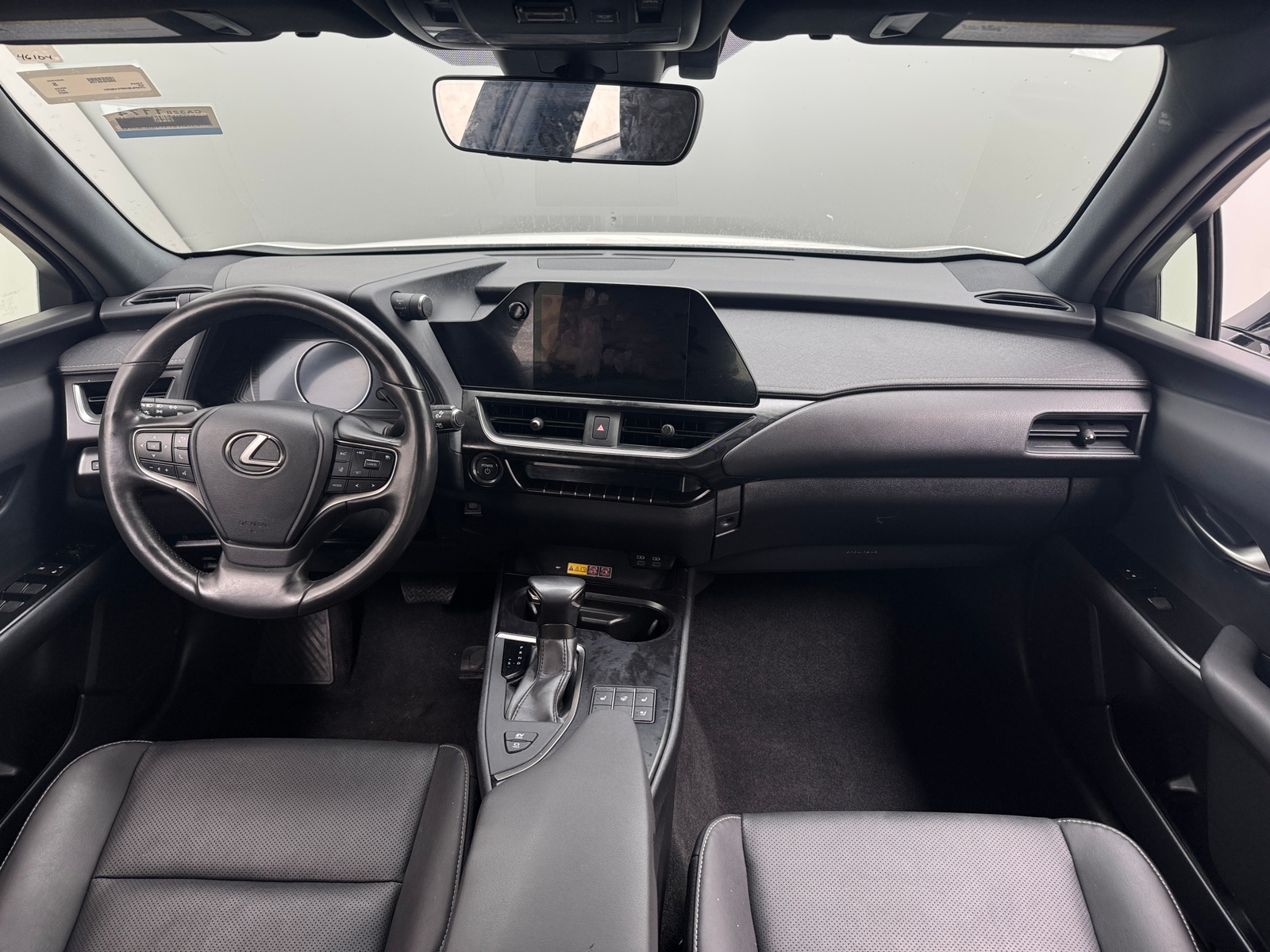 Thumbnail: 2023 Lexus UX - 2