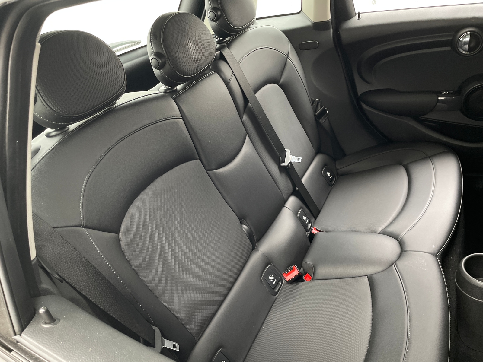 Thumbnail: 2018 MINI Cooper Hardtop - 5