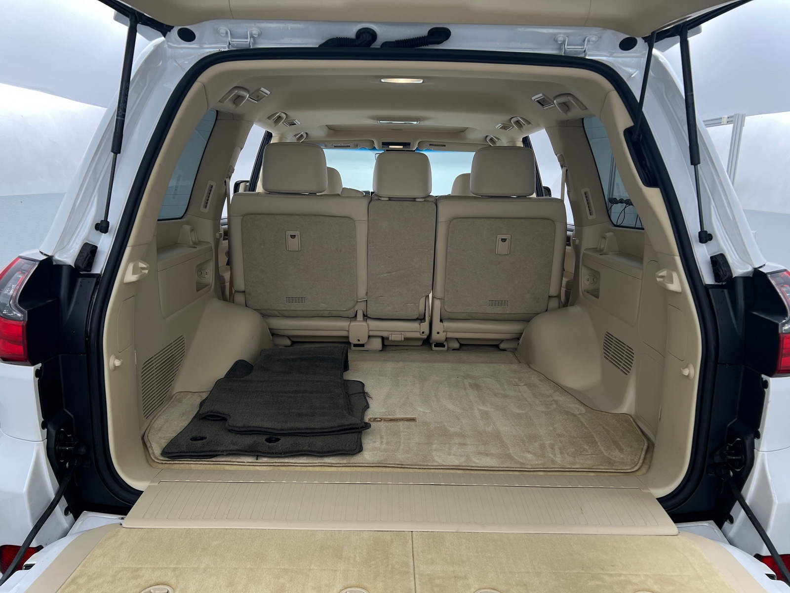 Thumbnail: 2021 Lexus LX - 6