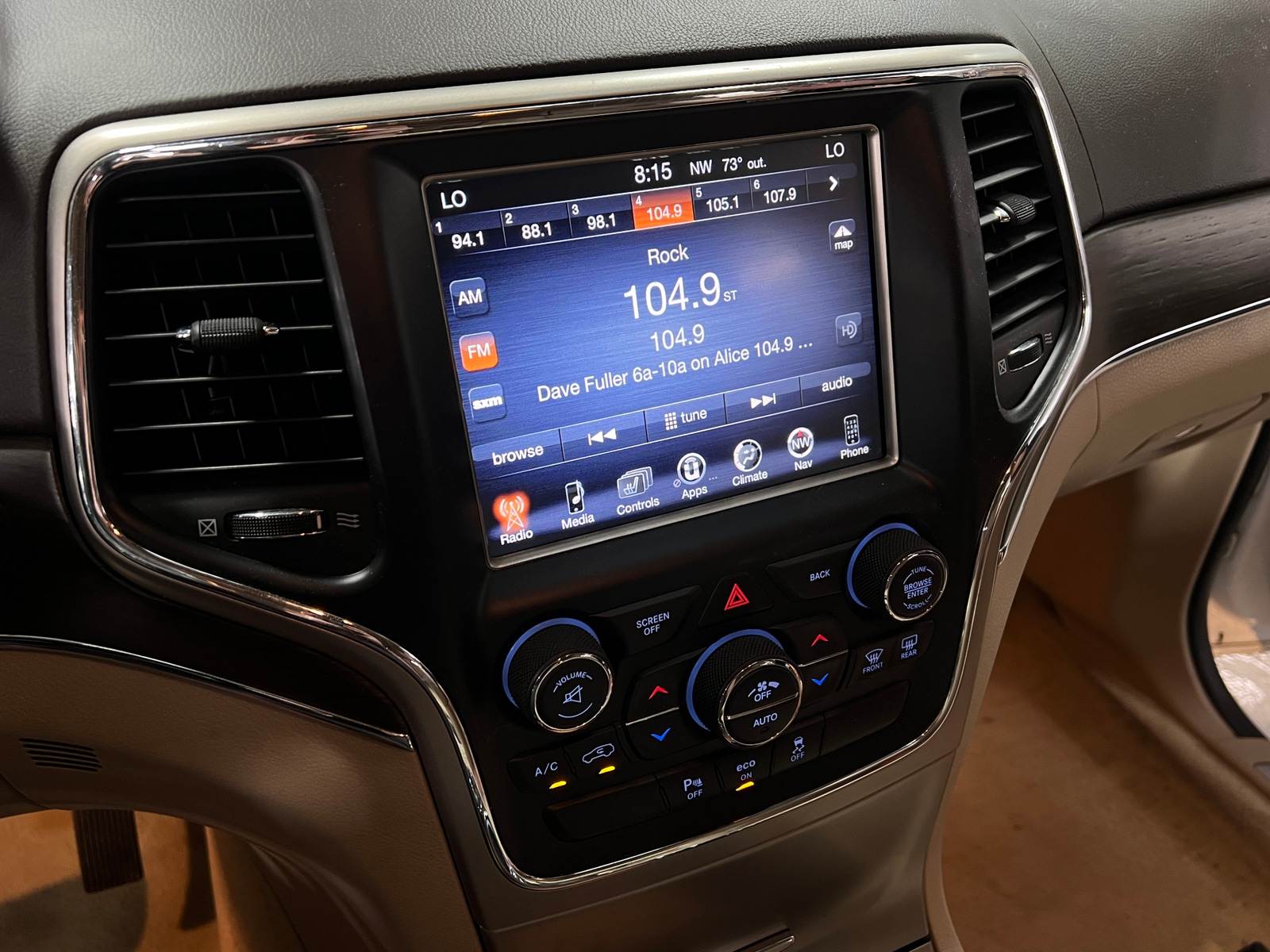 Thumbnail: 2014 Jeep Grand Cherokee - 3