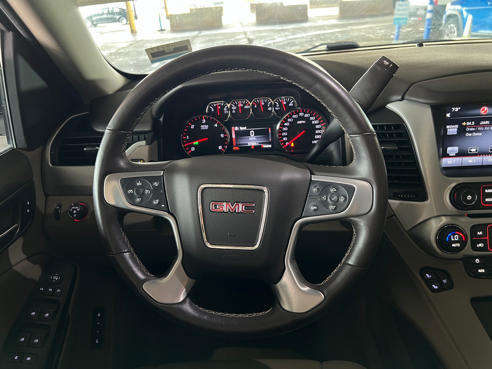 Thumbnail: 2015 GMC Yukon XL - 4