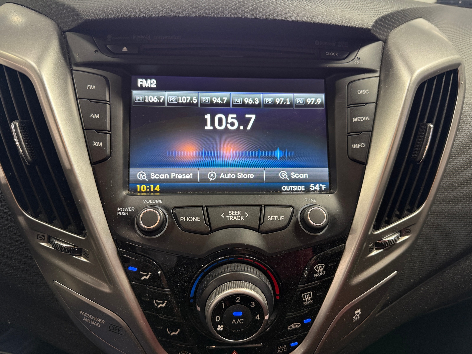 Thumbnail: 2013 Hyundai Veloster - 3