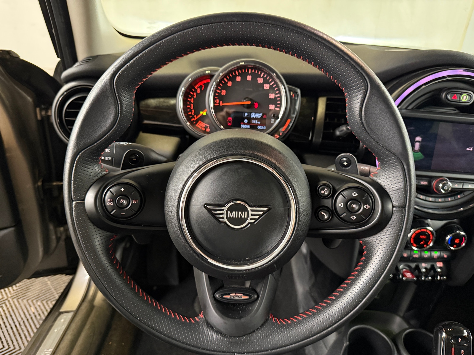 Thumbnail: 2020 MINI Cooper Hardtop - 4