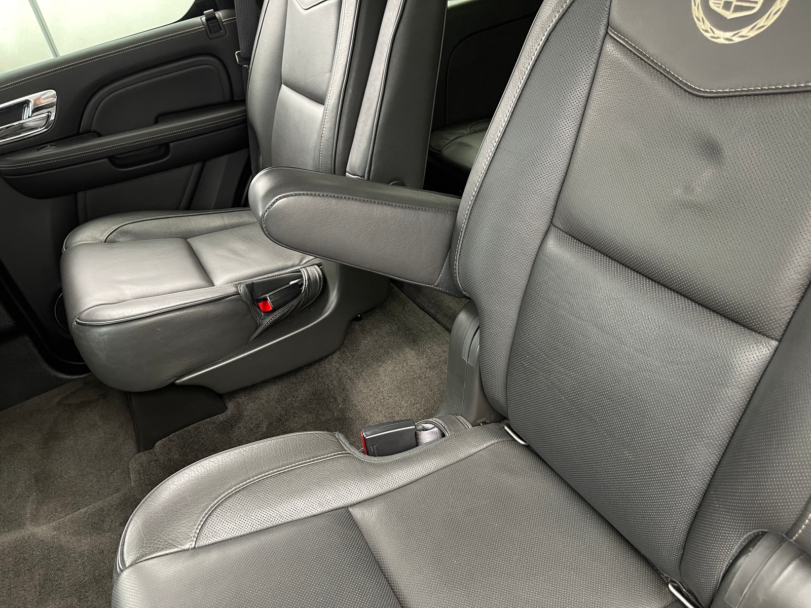 Thumbnail: 2013 Cadillac Escalade - 5