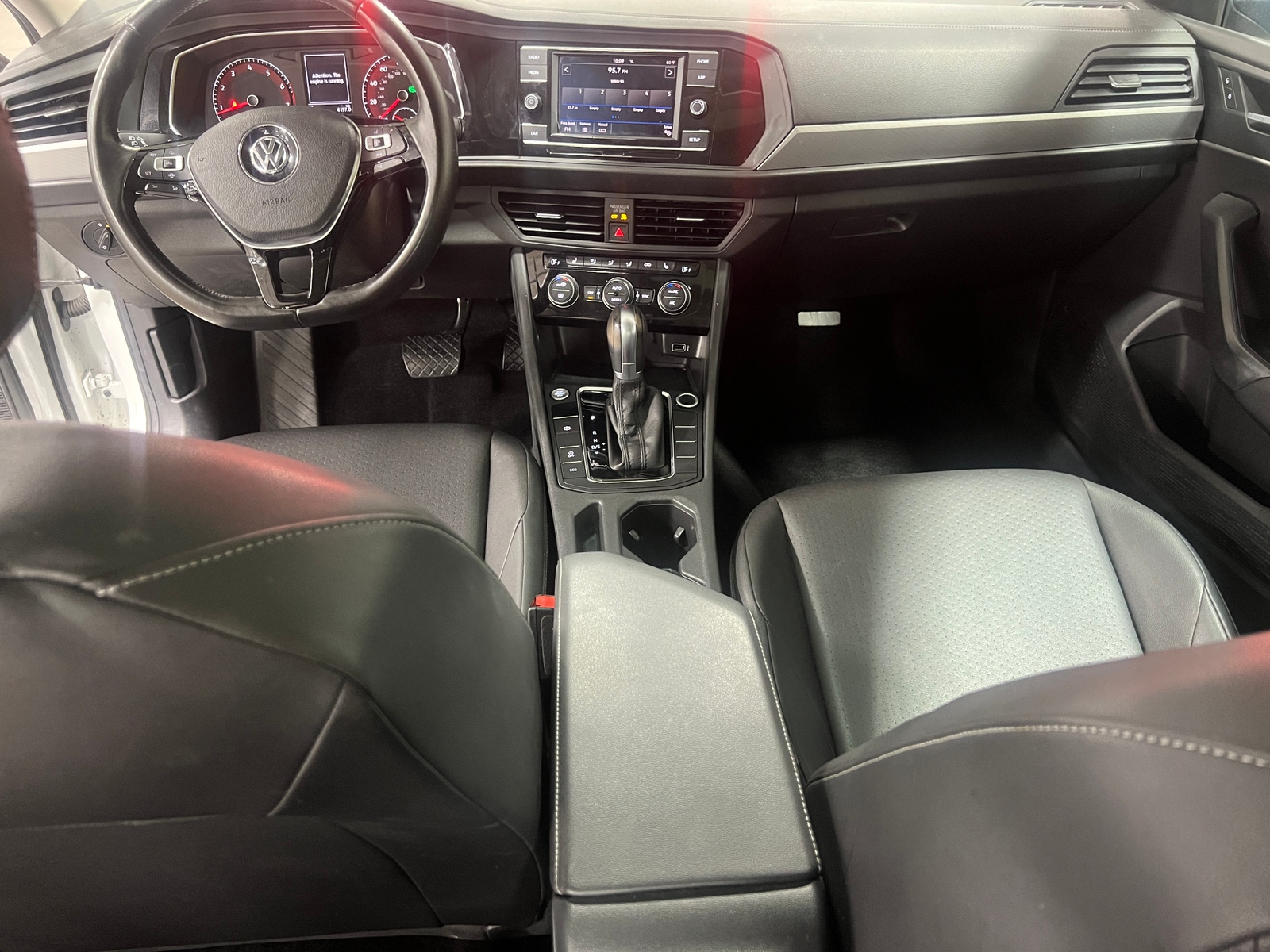 Thumbnail: 2019 Volkswagen Jetta - 2