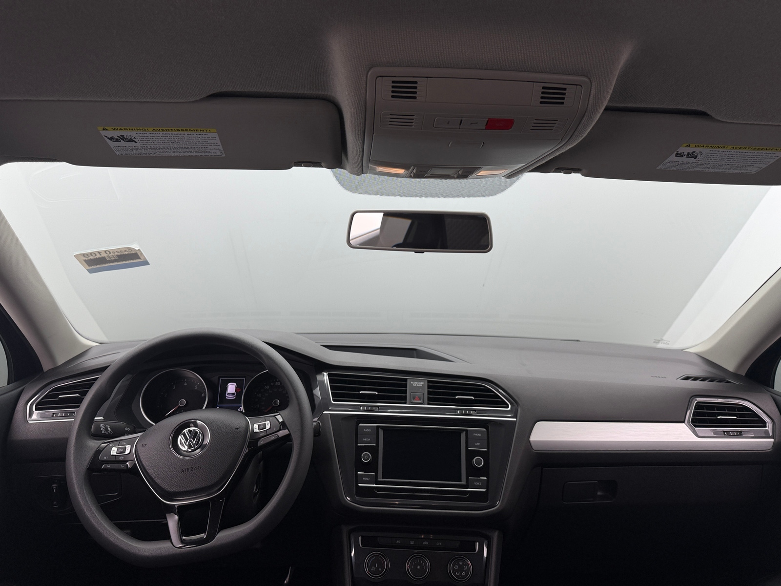 Thumbnail: 2020 Volkswagen Tiguan - 3