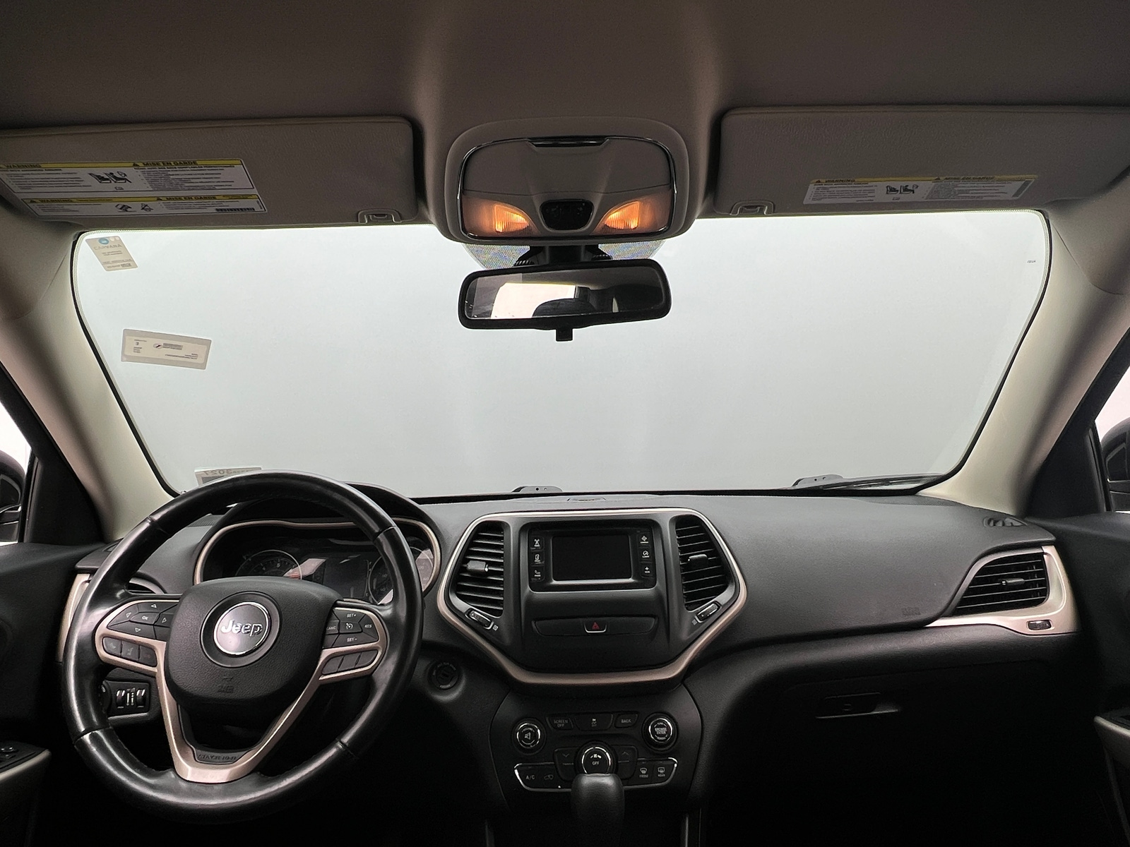 Thumbnail: 2017 Jeep Cherokee - 3