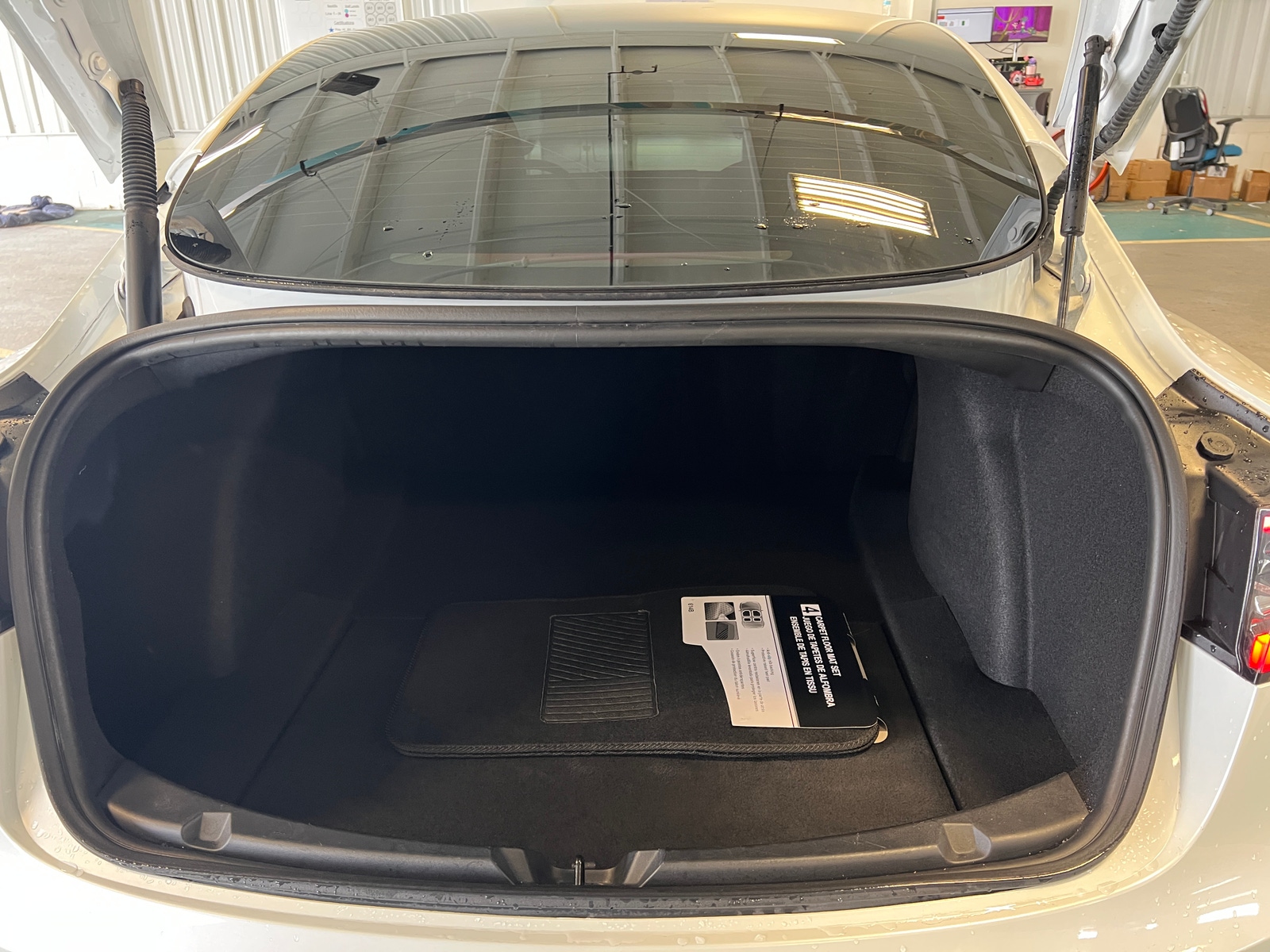Thumbnail: 2023 Tesla Model 3 - 6