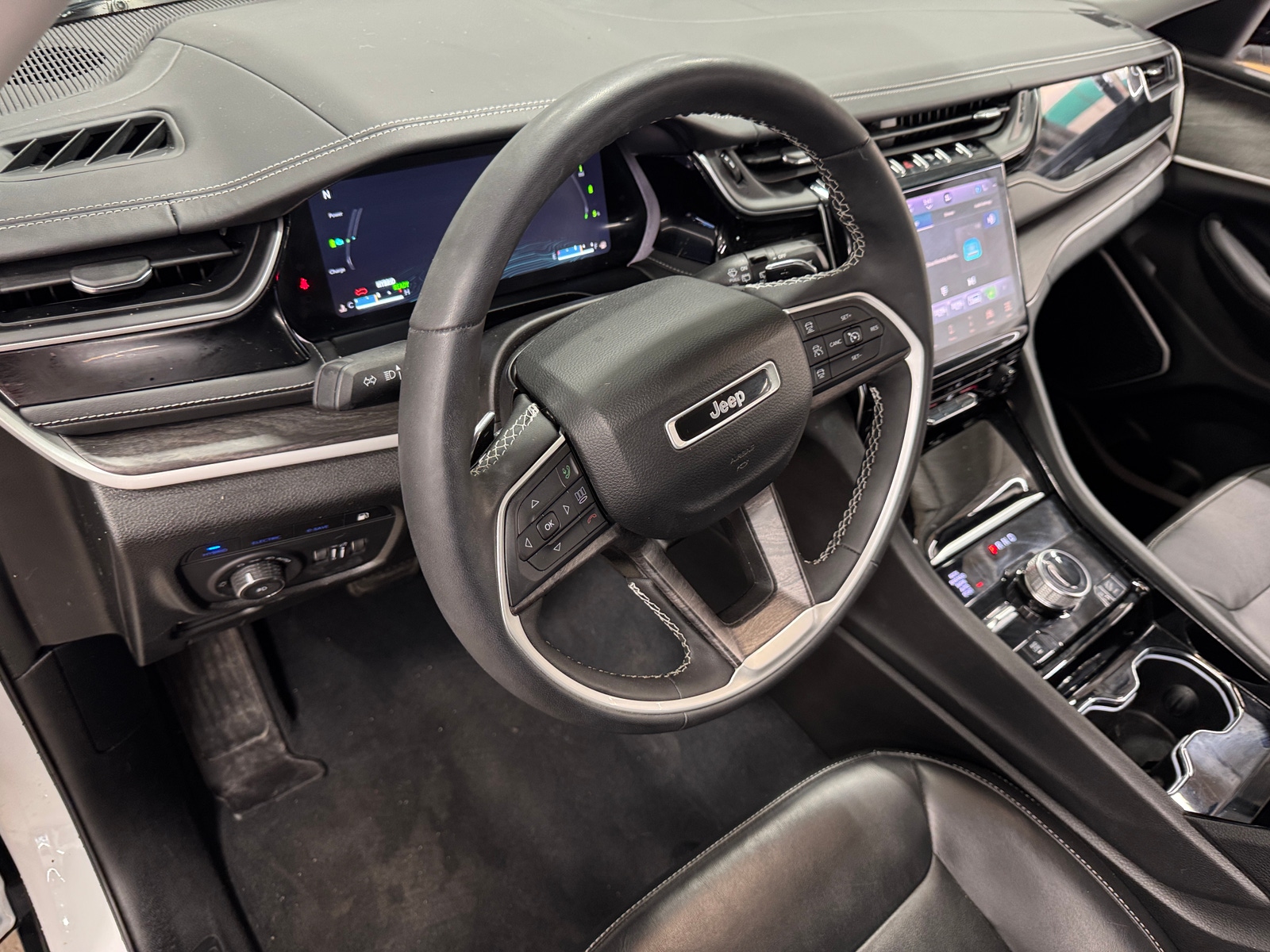 Thumbnail: 2022 Jeep Grand Cherokee - 2
