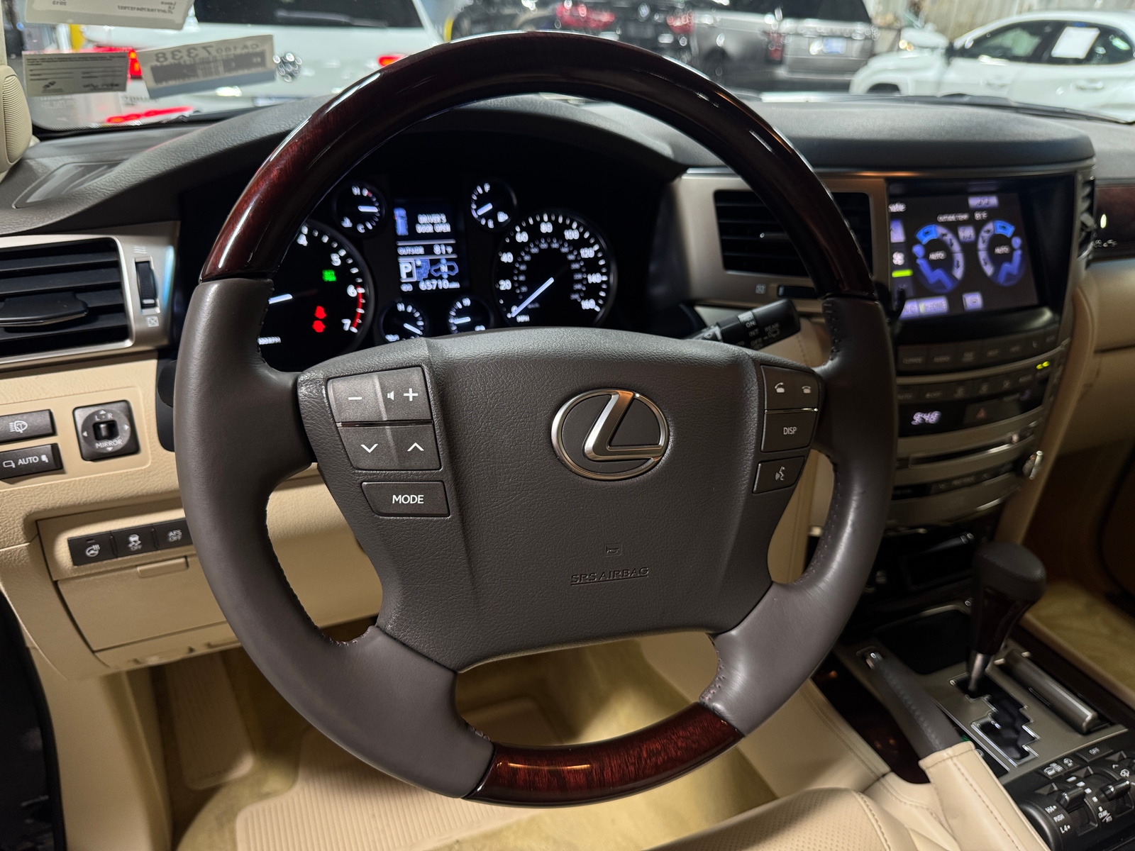 Thumbnail: 2013 Lexus LX - 4