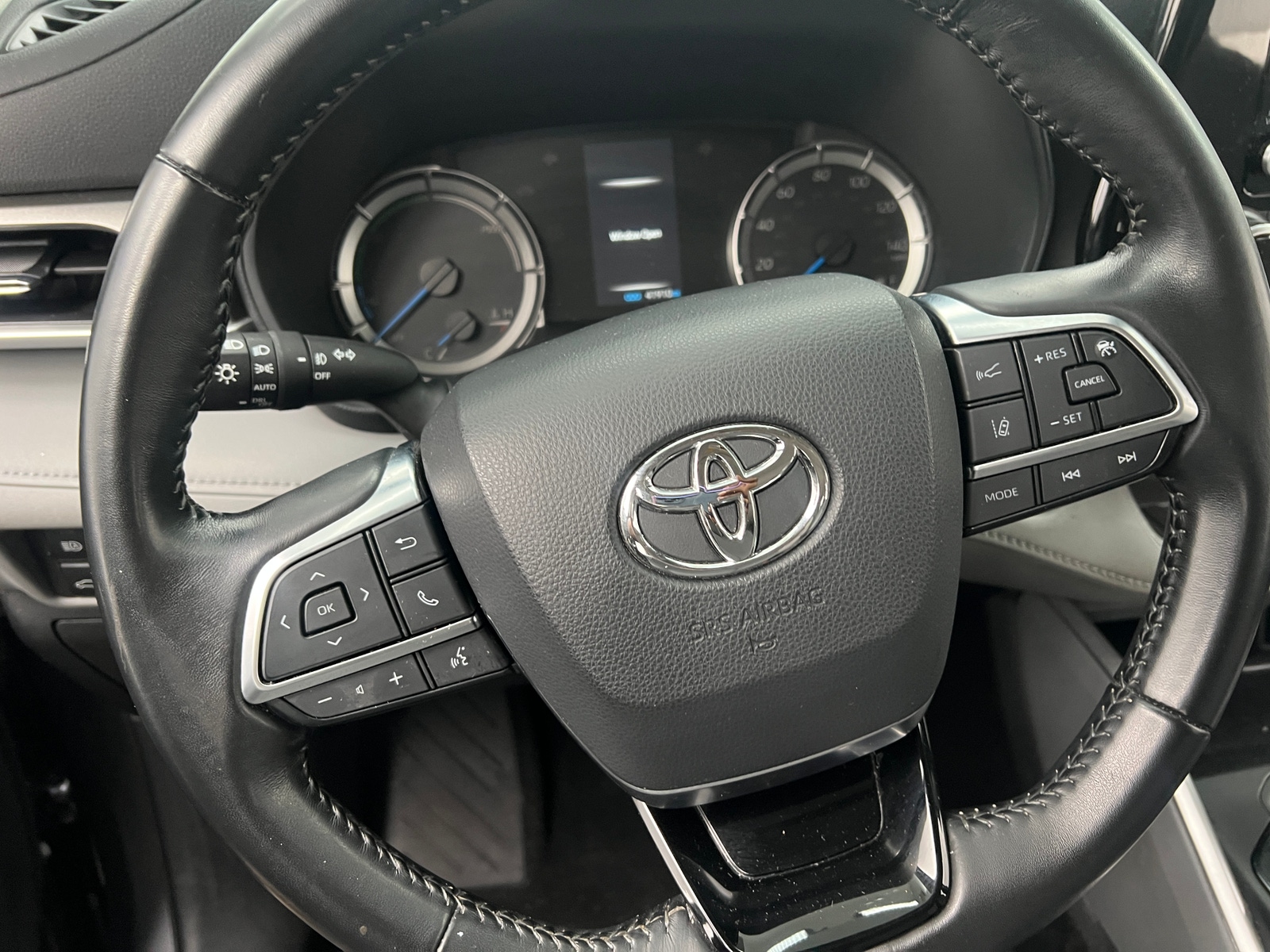 Thumbnail: 2021 Toyota Highlander - 5