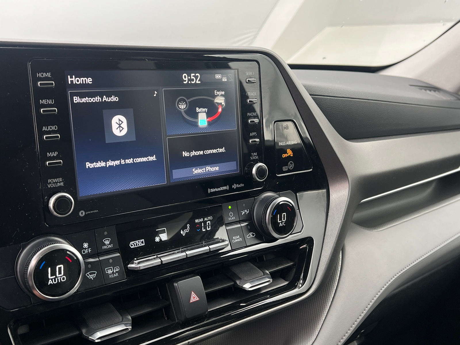 Thumbnail: 2021 Toyota Highlander - 4