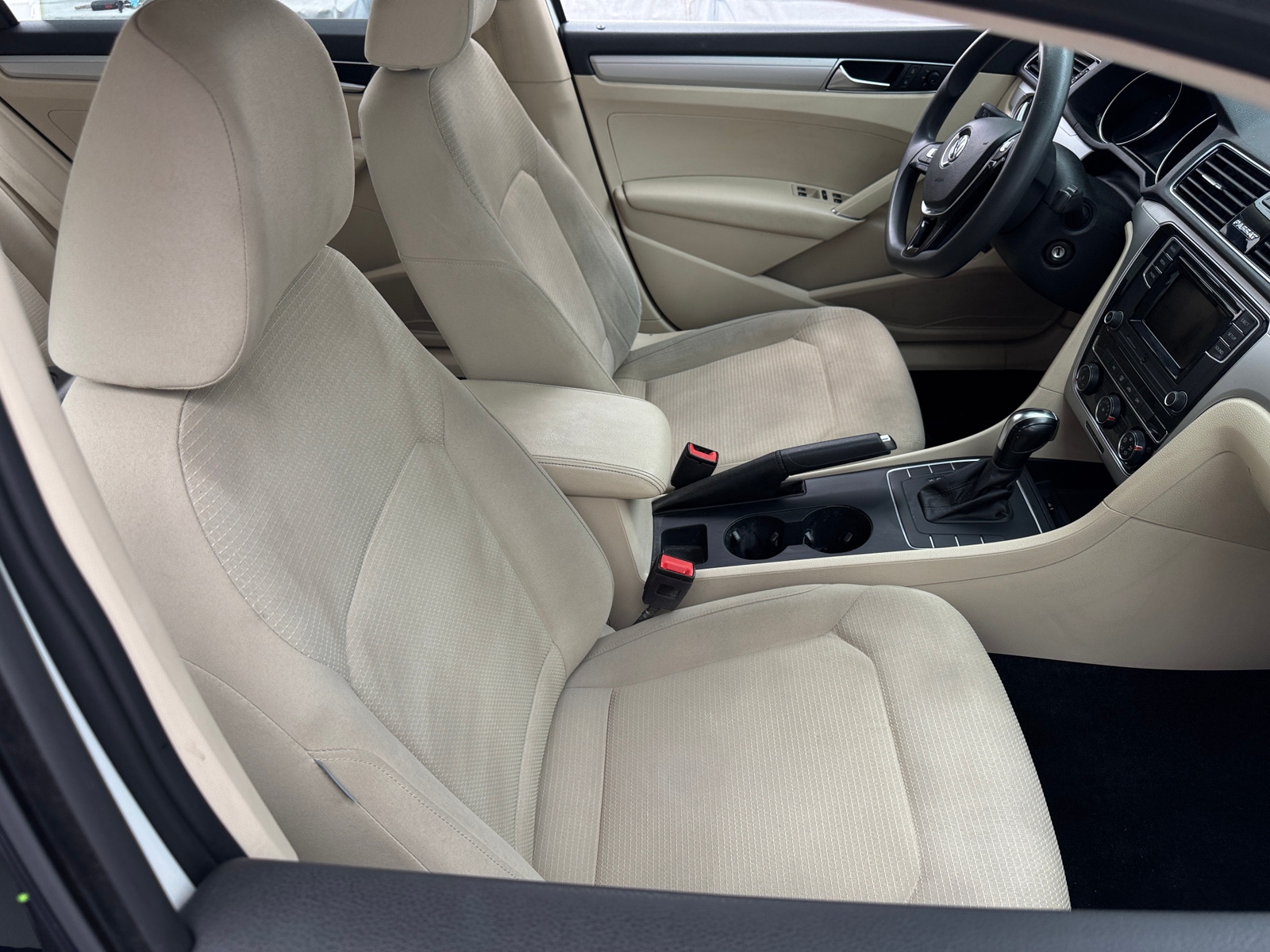 Thumbnail: 2018 Volkswagen Passat - 2