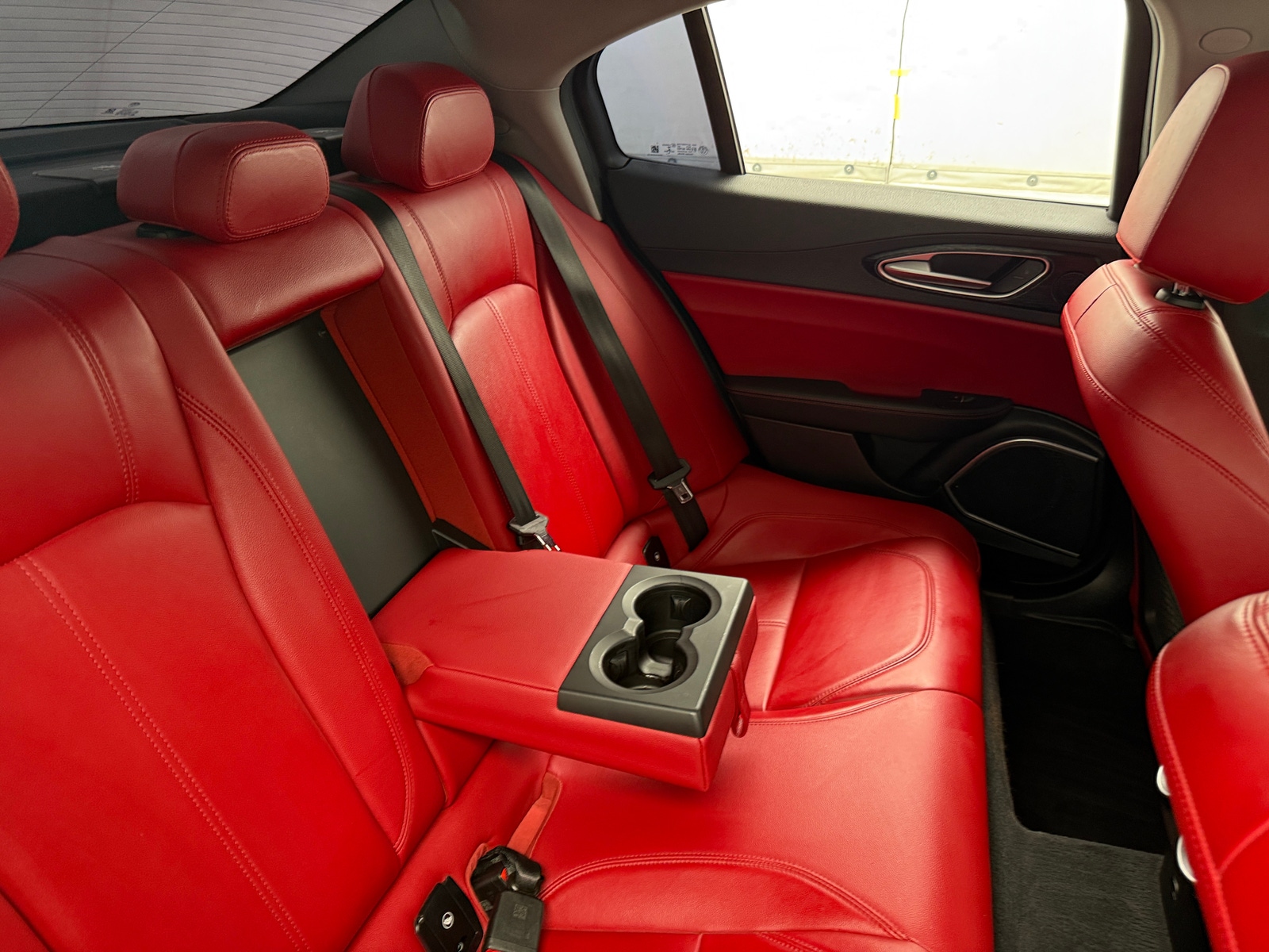 Thumbnail: 2020 Alfa Romeo Giulia - 5