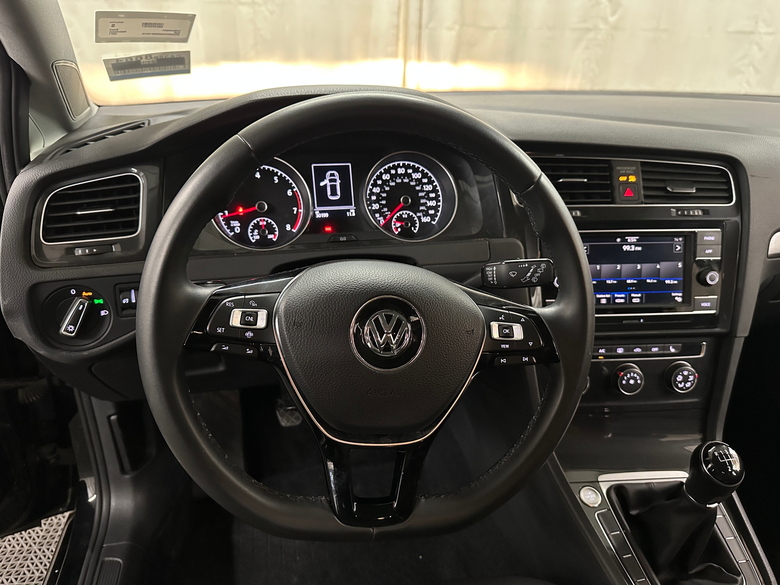 Thumbnail: 2021 Volkswagen Golf - 4