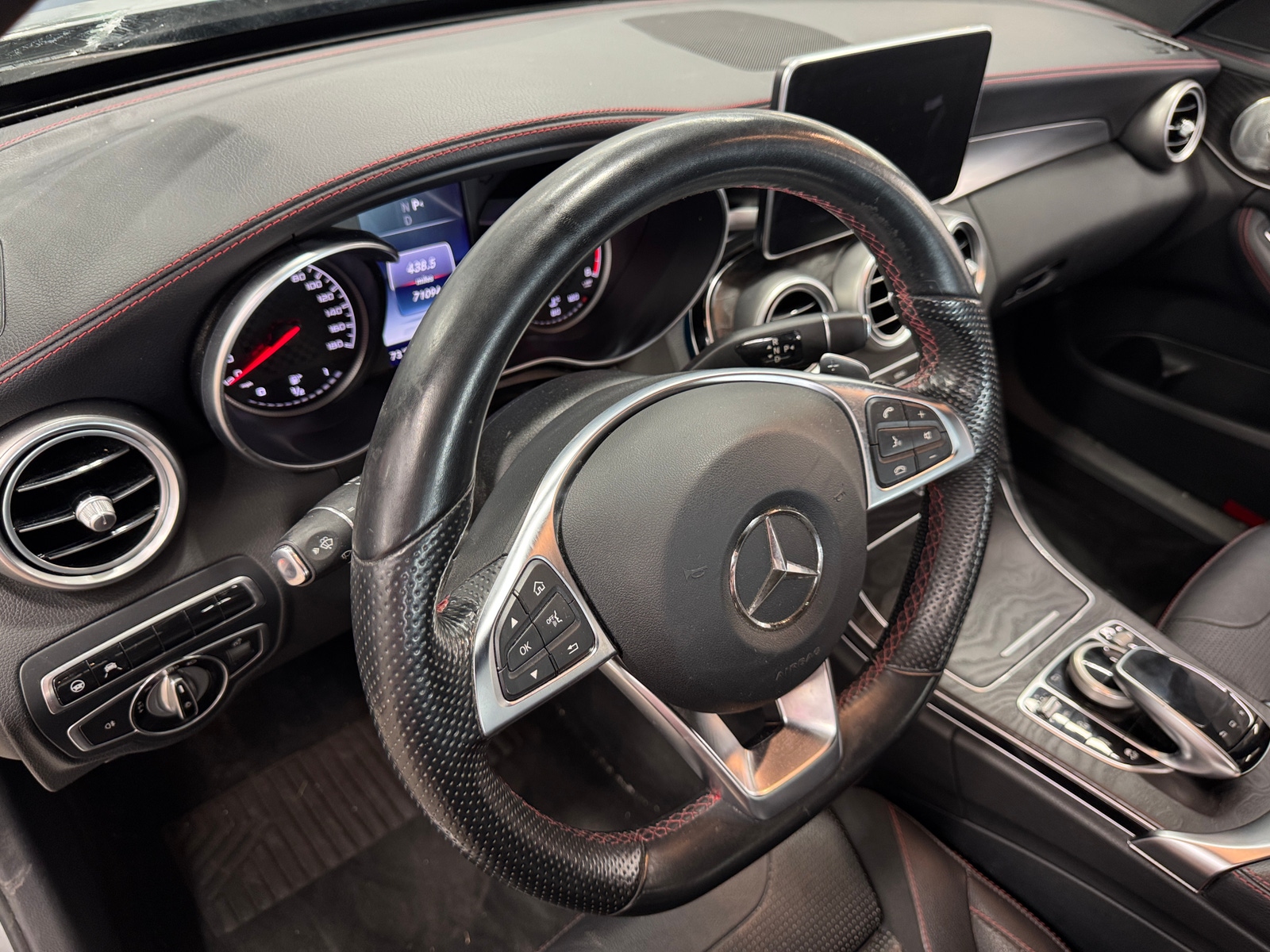 Thumbnail: 2016 Mercedes-Benz C-Class - 2