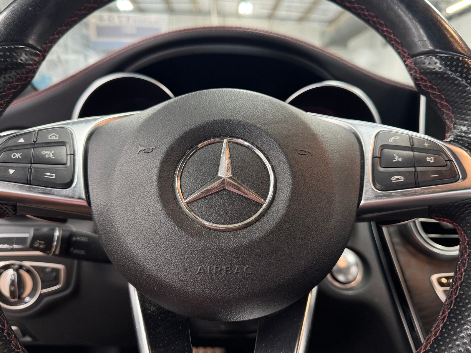 Thumbnail: 2016 Mercedes-Benz C-Class - 4