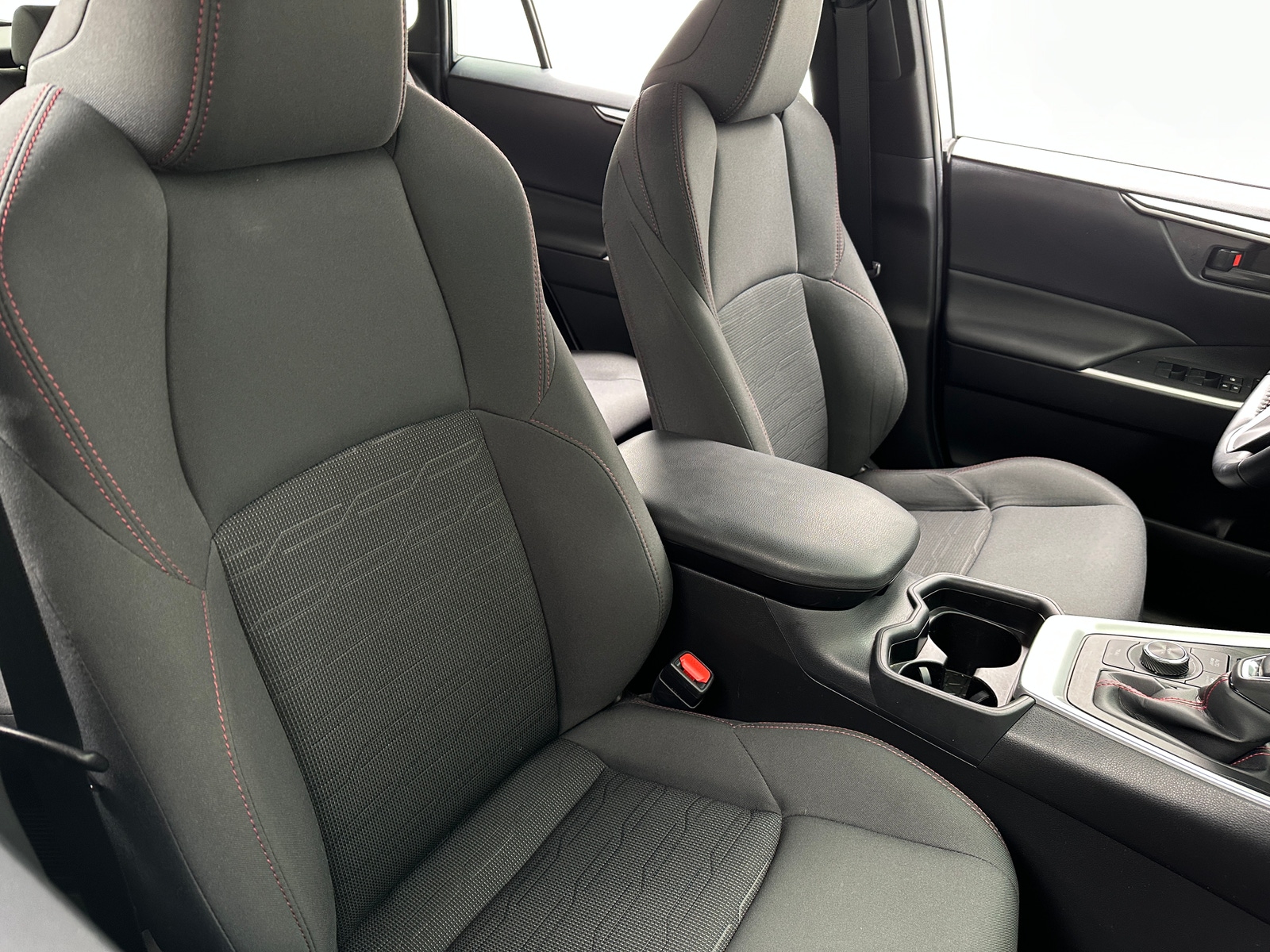 Thumbnail: 2021 Toyota RAV4 - 2