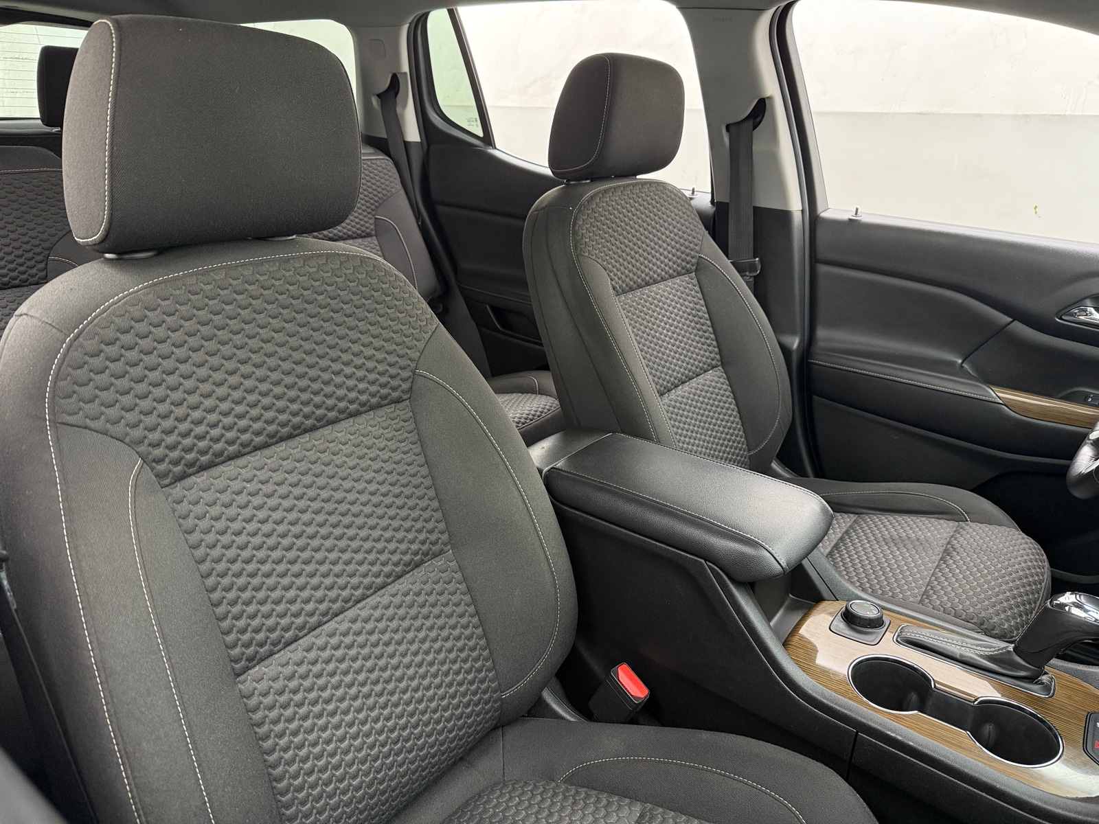 Thumbnail: 2017 GMC Acadia - 2