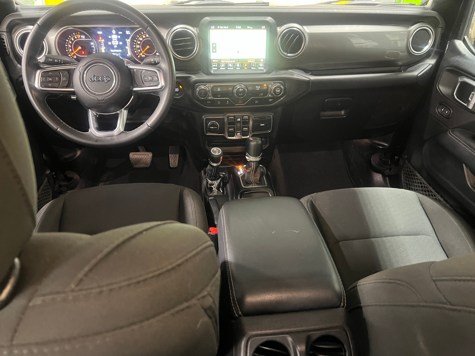 Thumbnail: 2019 Jeep Wrangler - 3