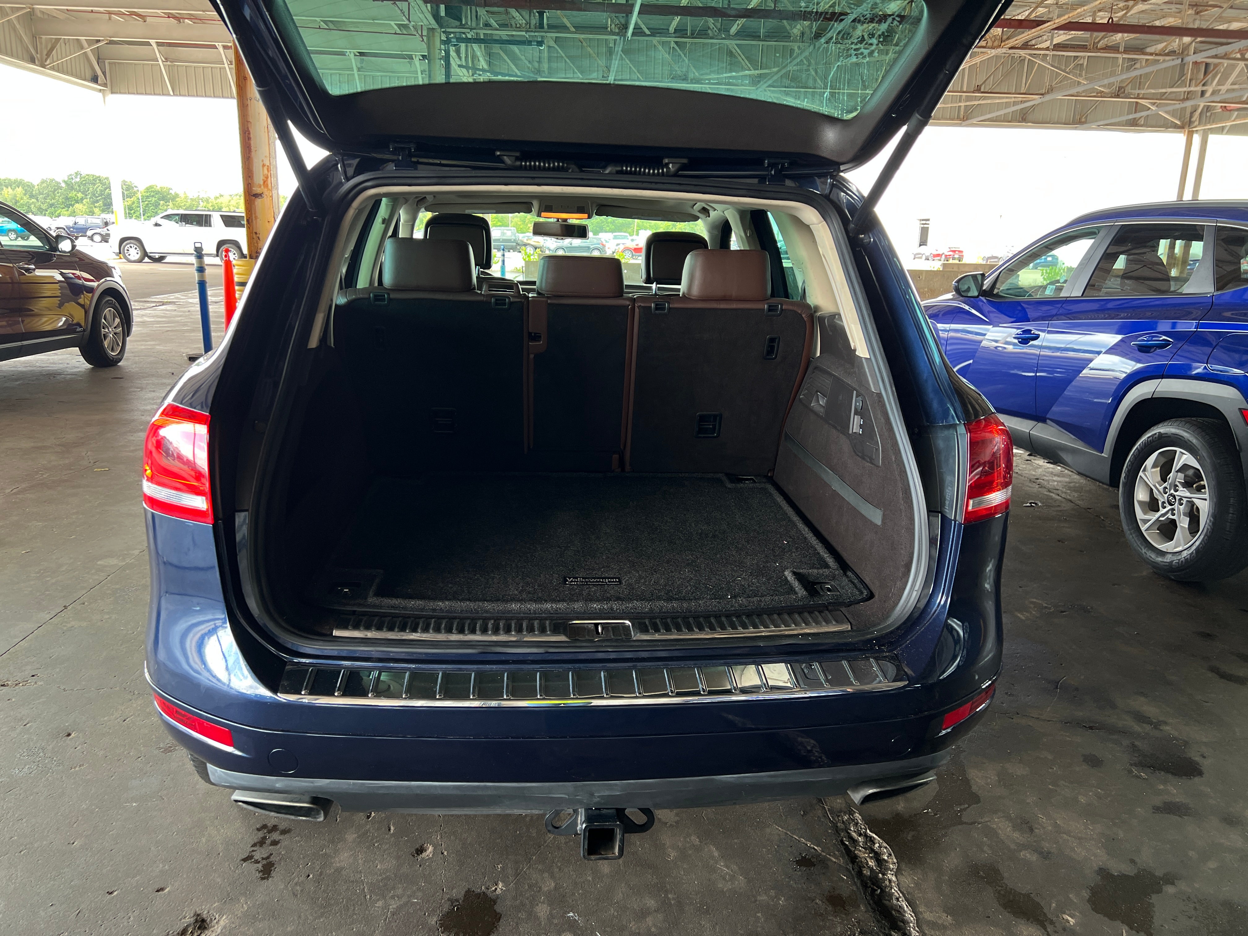 Used 2012 Volkswagen Touareg Lux with VIN WVGEF9BP8CD011341 for sale in Oak Creek, WI