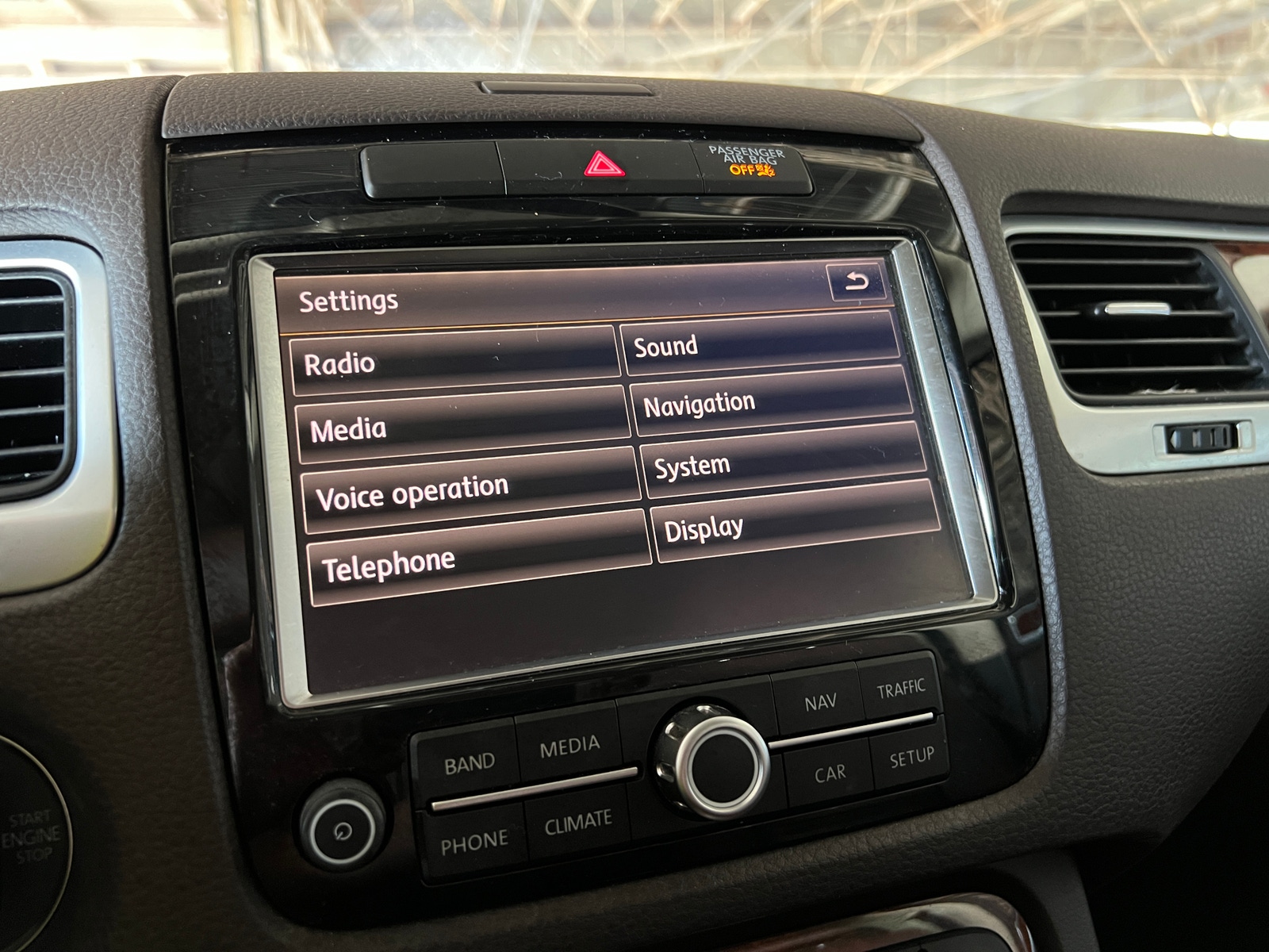 Thumbnail: 2012 Volkswagen Touareg - 4