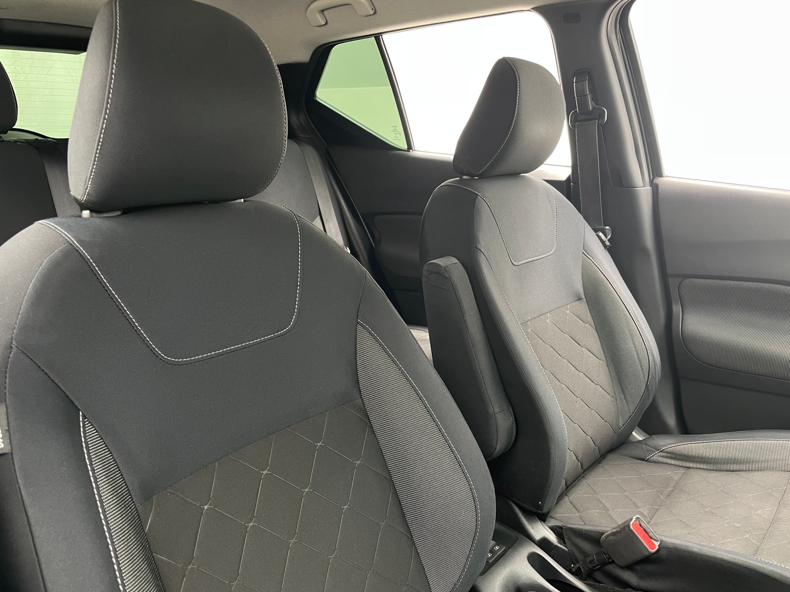 Thumbnail: 2018 Nissan Kicks - 2
