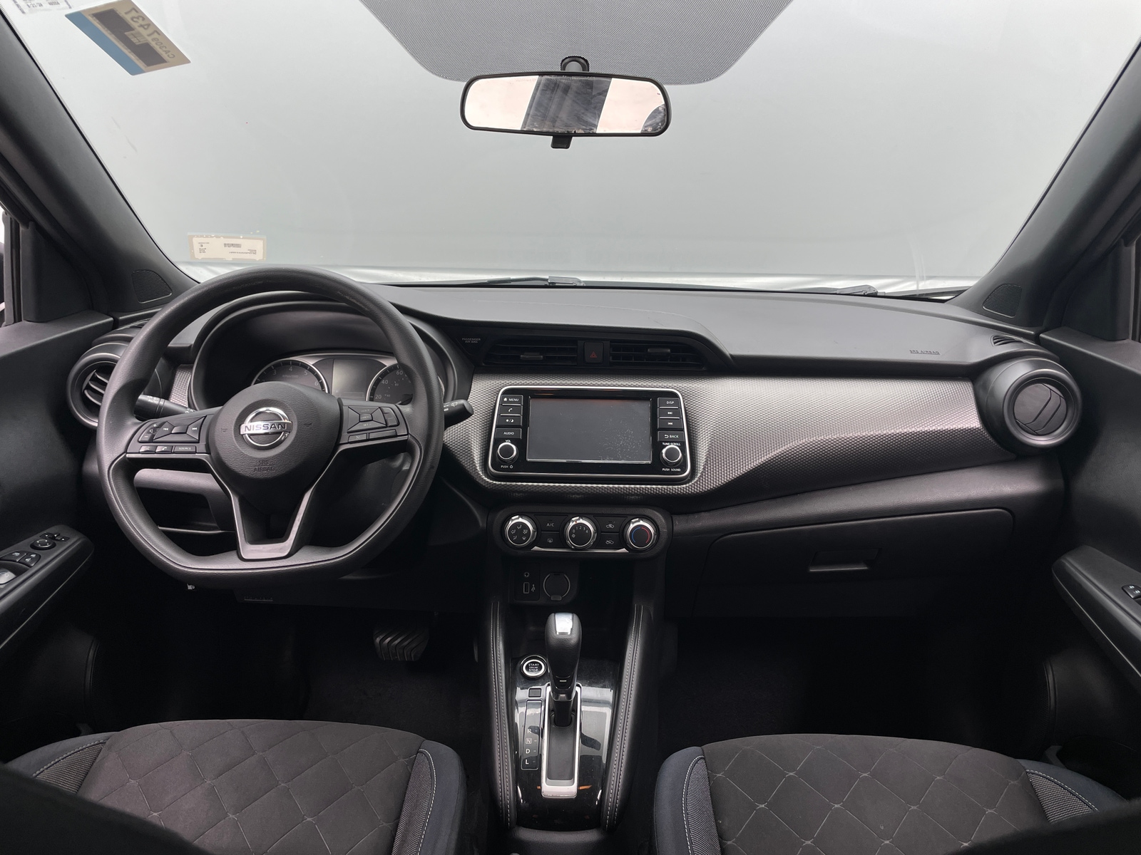 Thumbnail: 2018 Nissan Kicks - 3