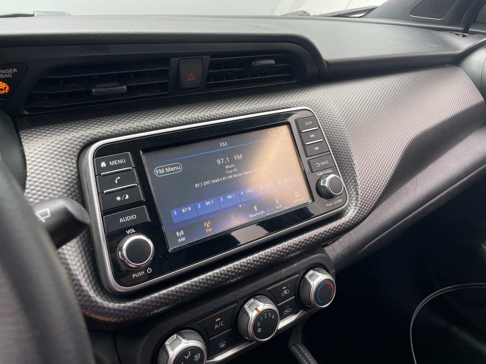 Thumbnail: 2018 Nissan Kicks - 4