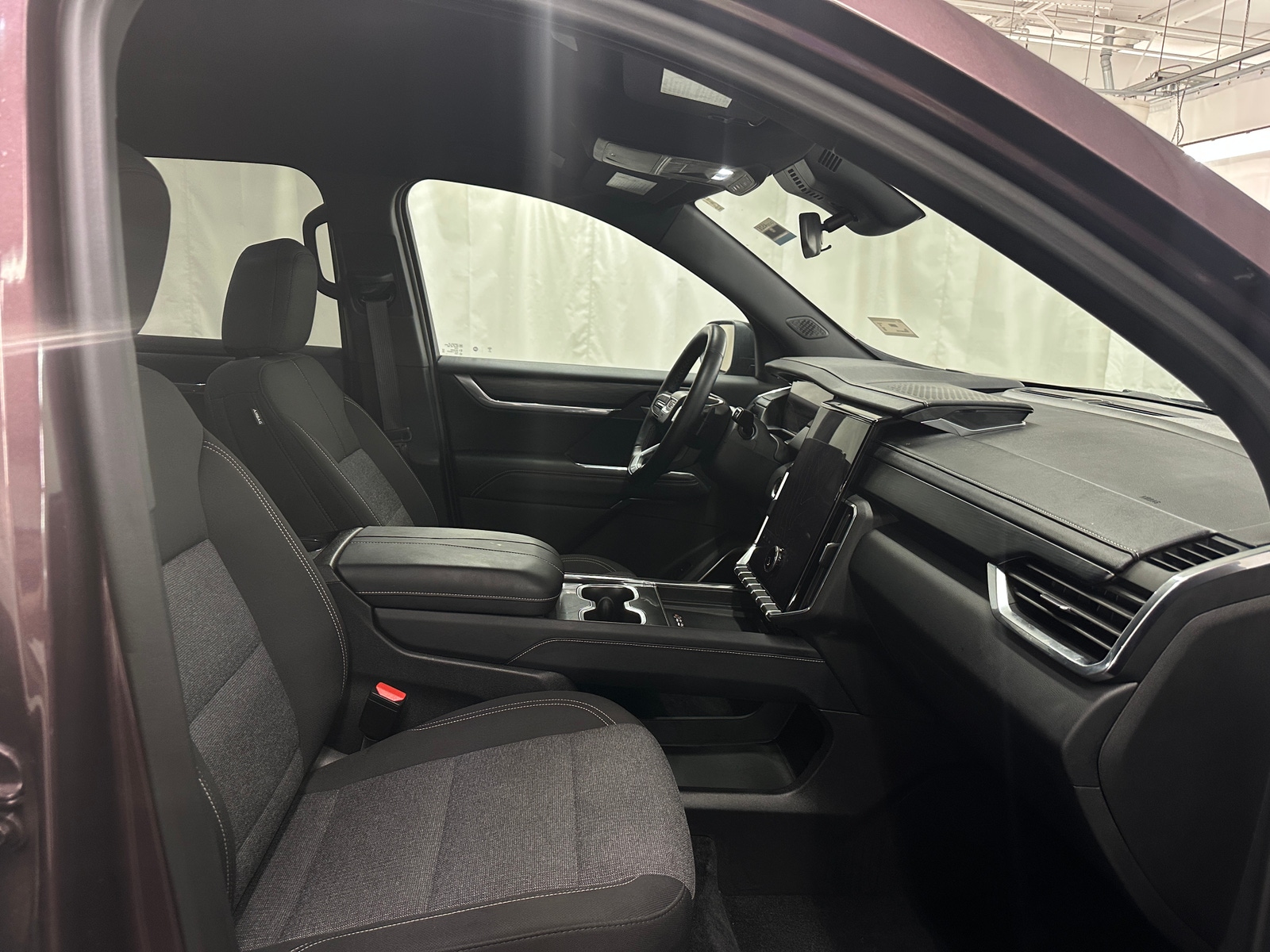 Thumbnail: 2025 GMC Acadia - 2
