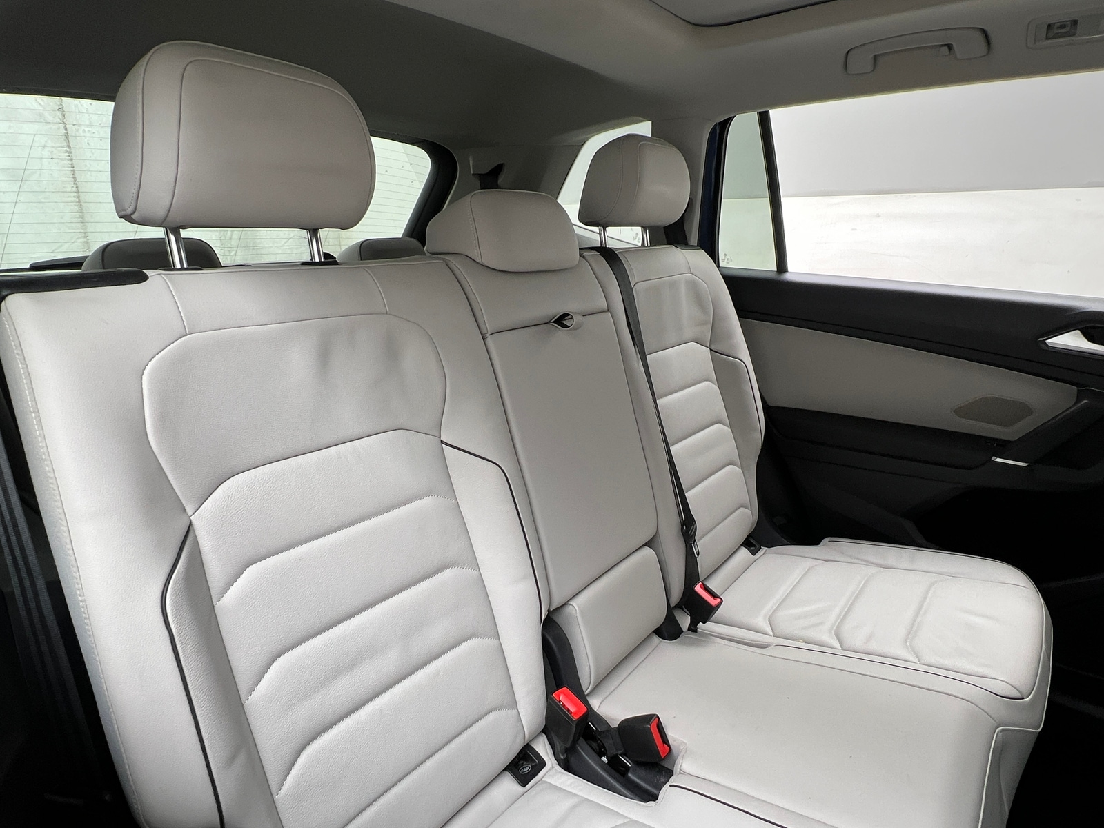 Thumbnail: 2018 Volkswagen Tiguan - 5