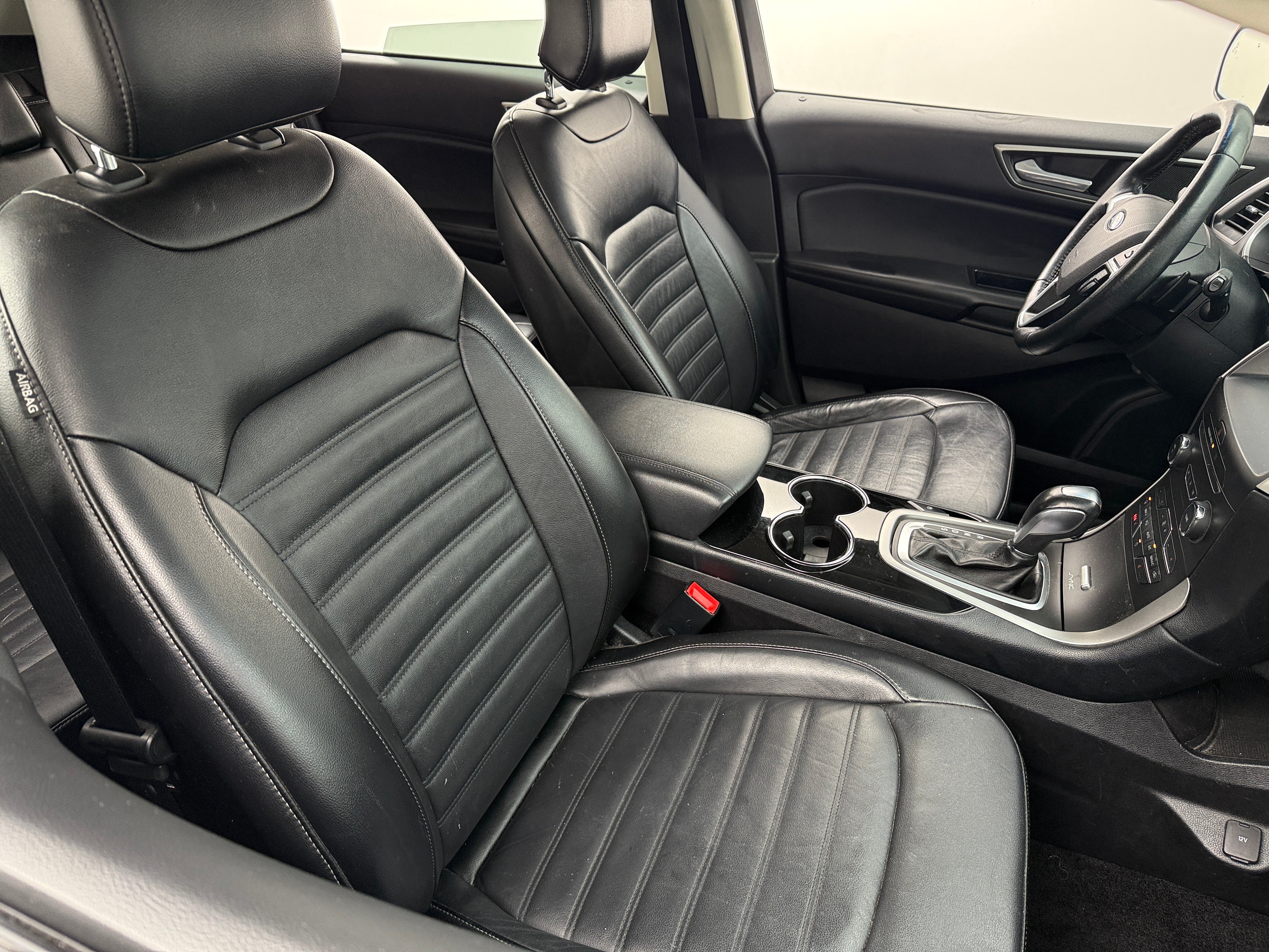 2016 Ford Edge