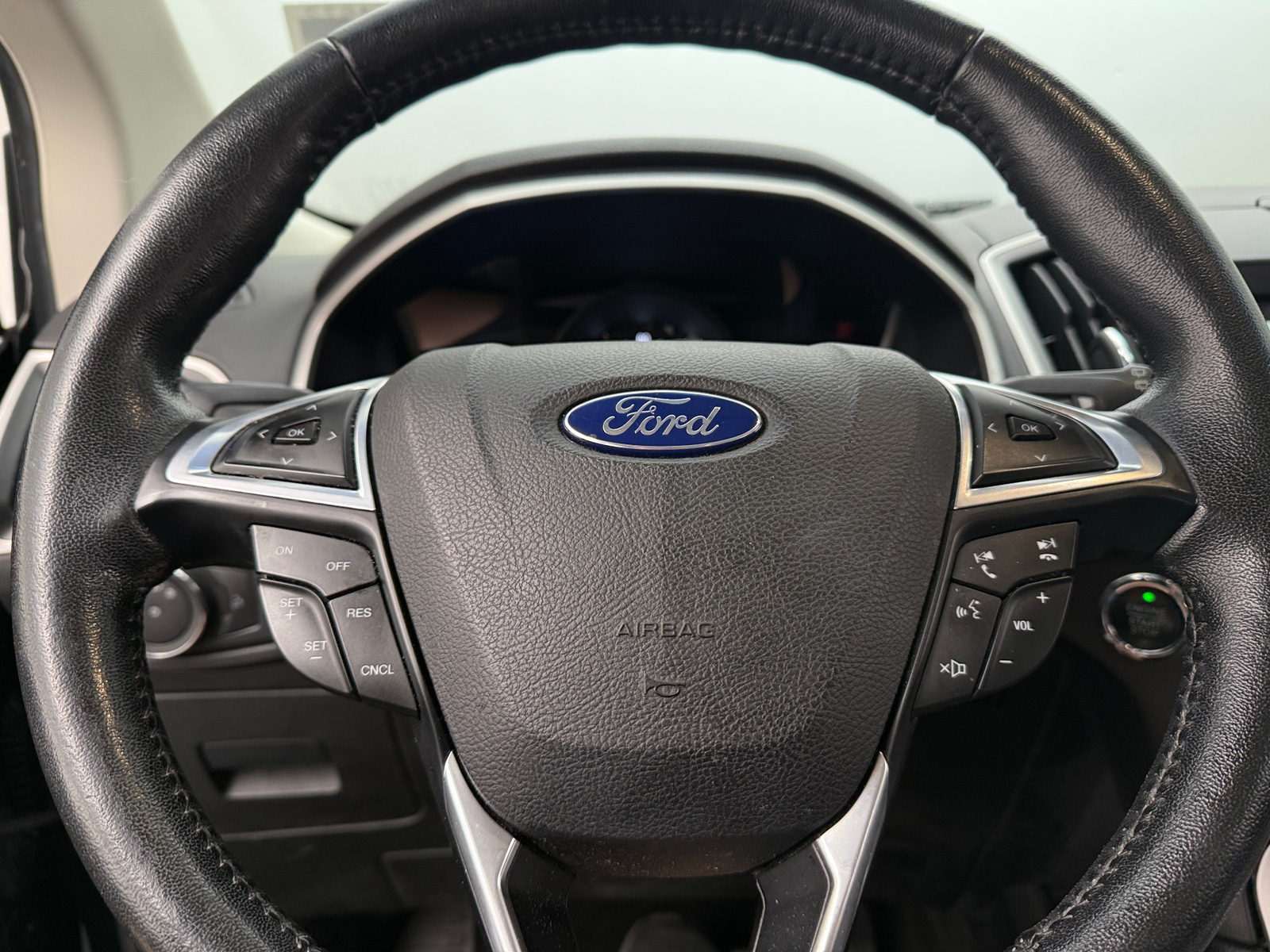 Thumbnail: 2016 Ford Edge - 5