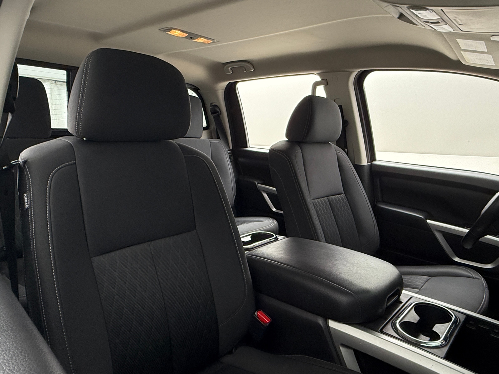 Thumbnail: 2019 Nissan Titan - 2