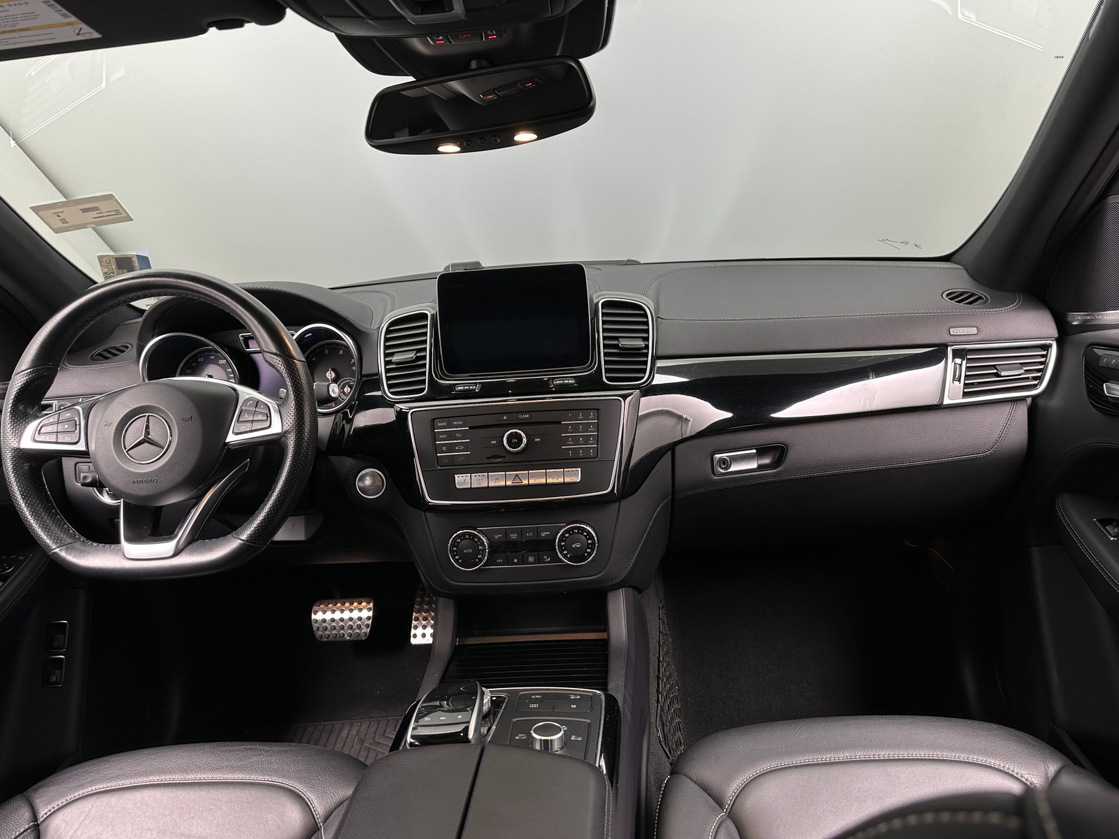 Thumbnail: 2018 Mercedes-Benz GLE - 2