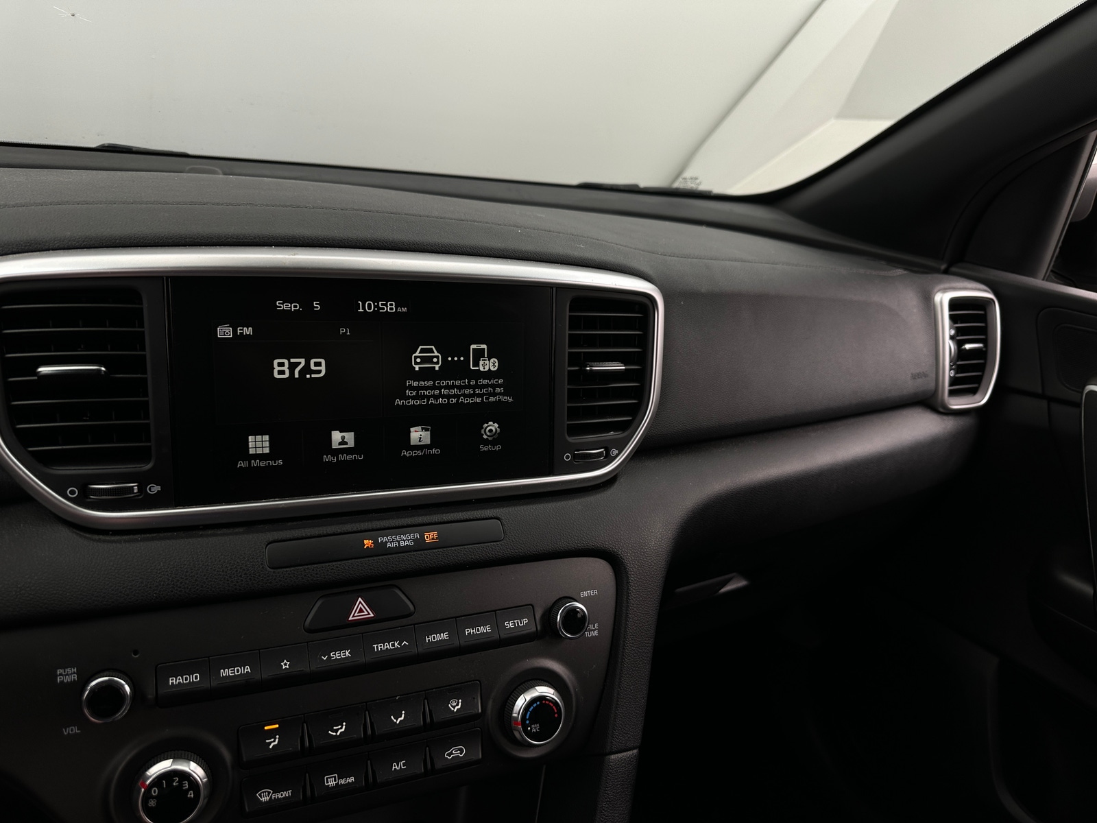 Thumbnail: 2022 Kia Sportage - 3