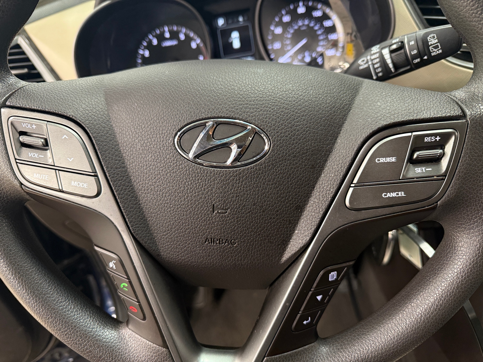 Thumbnail: 2017 Hyundai Santa Fe - 5